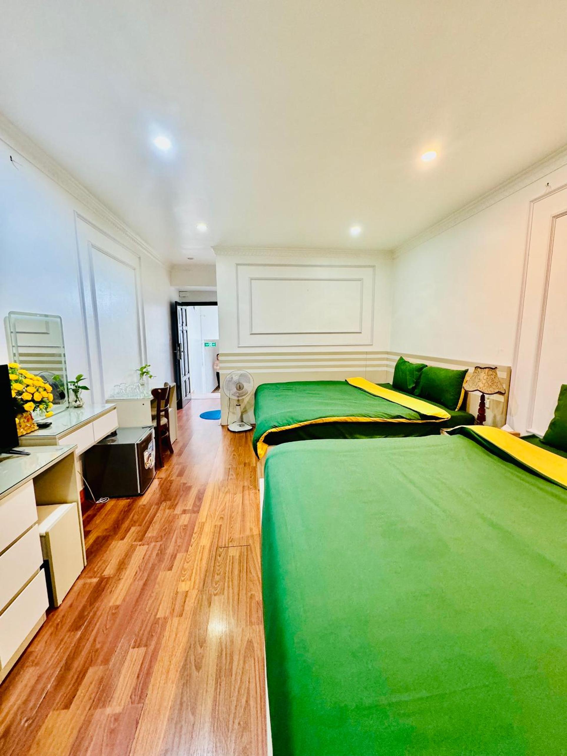IL Divo Hostel 8 Hàng Đào & Travel & Spa - Hanoi Old Quarter