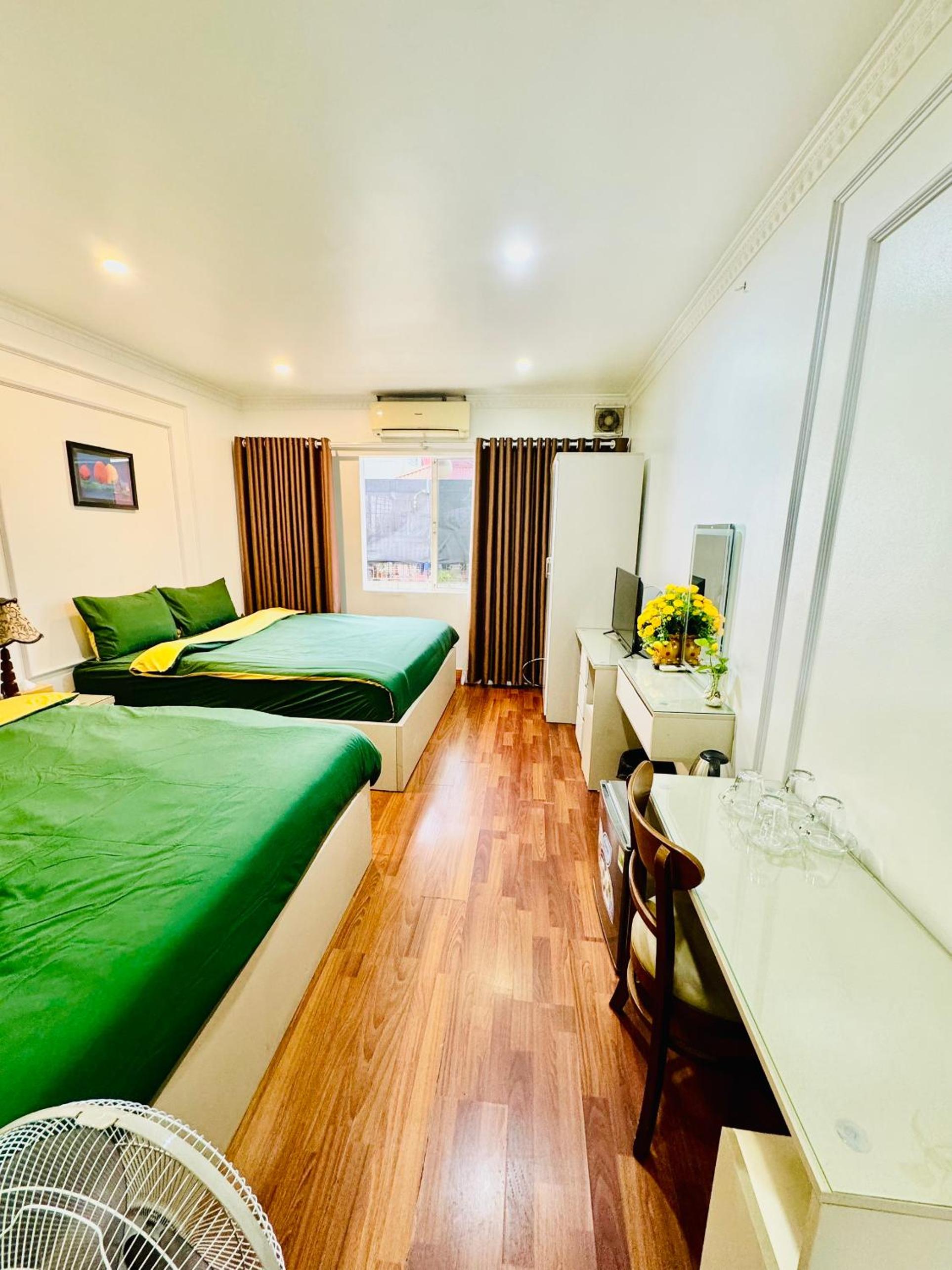 IL Divo Hostel 8 Hàng Đào & Travel & Spa - Hanoi Old Quarter