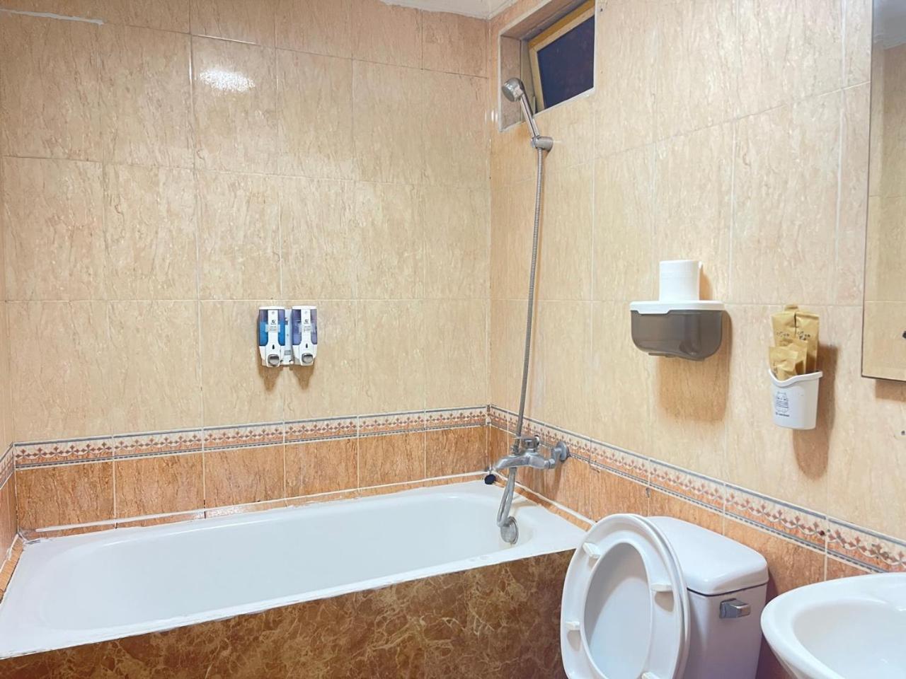 IL Divo Hostel 8 Hàng Đào & Travel & Spa - Hanoi Old Quarter