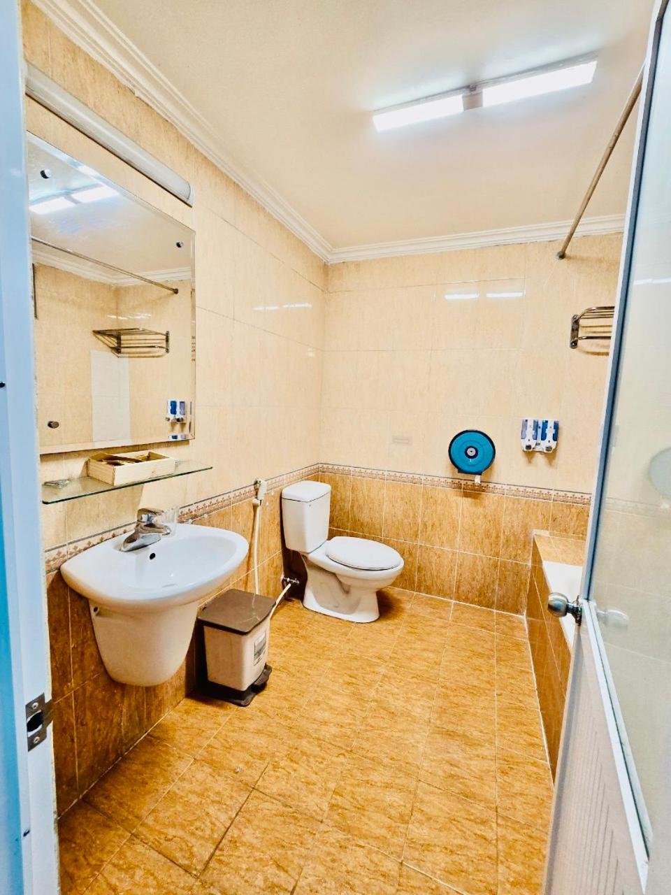 IL Divo Hostel 8 Hàng Đào & Travel & Spa - Hanoi Old Quarter