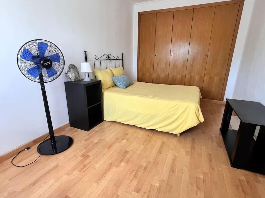 Alquilo chalet completo