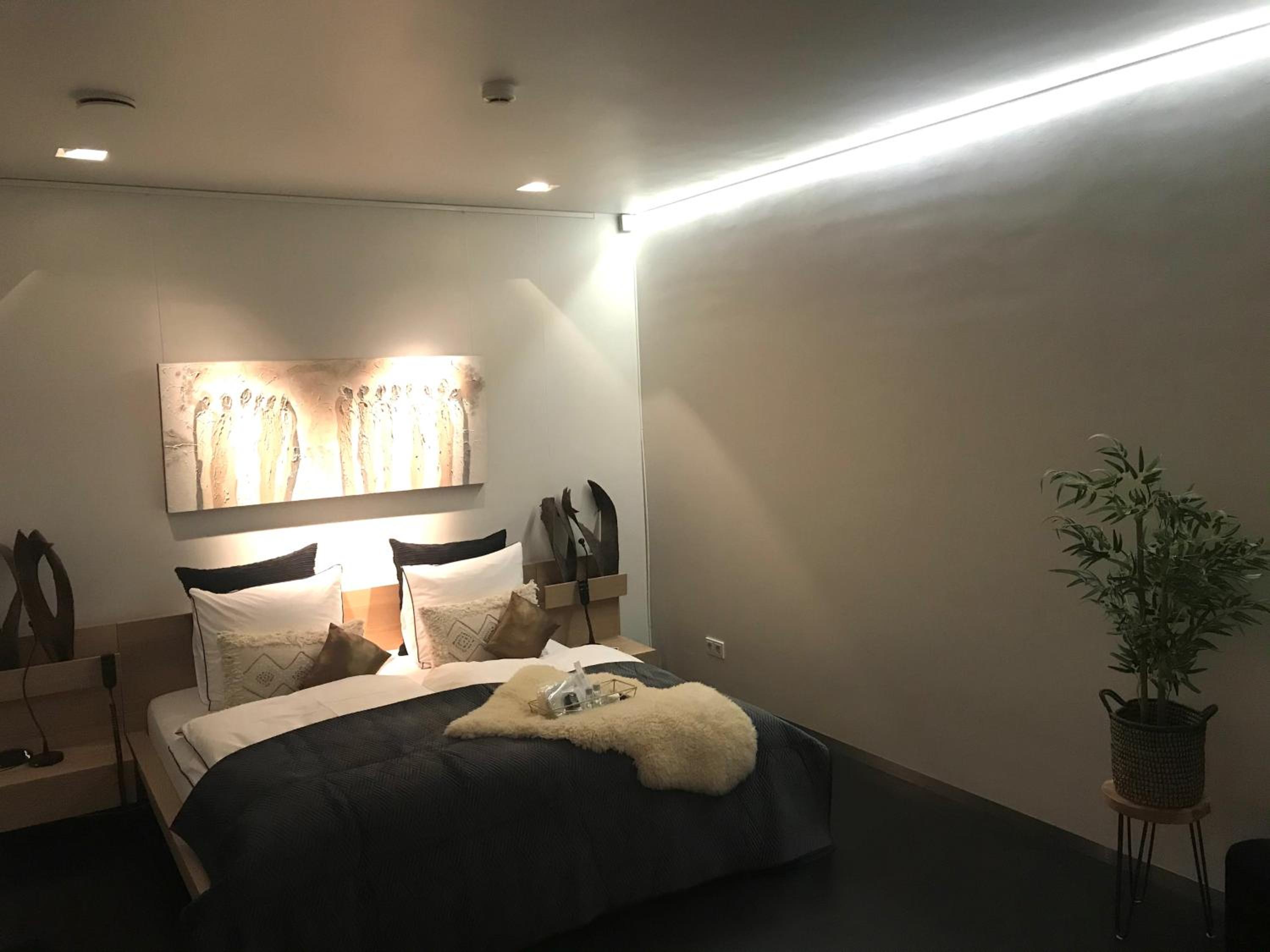 WK12 Suite view 5