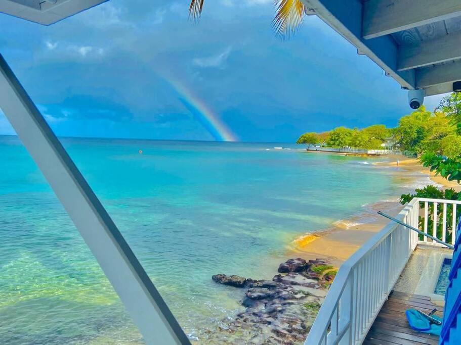 Deep Waterfront west coast 3 bed beach house