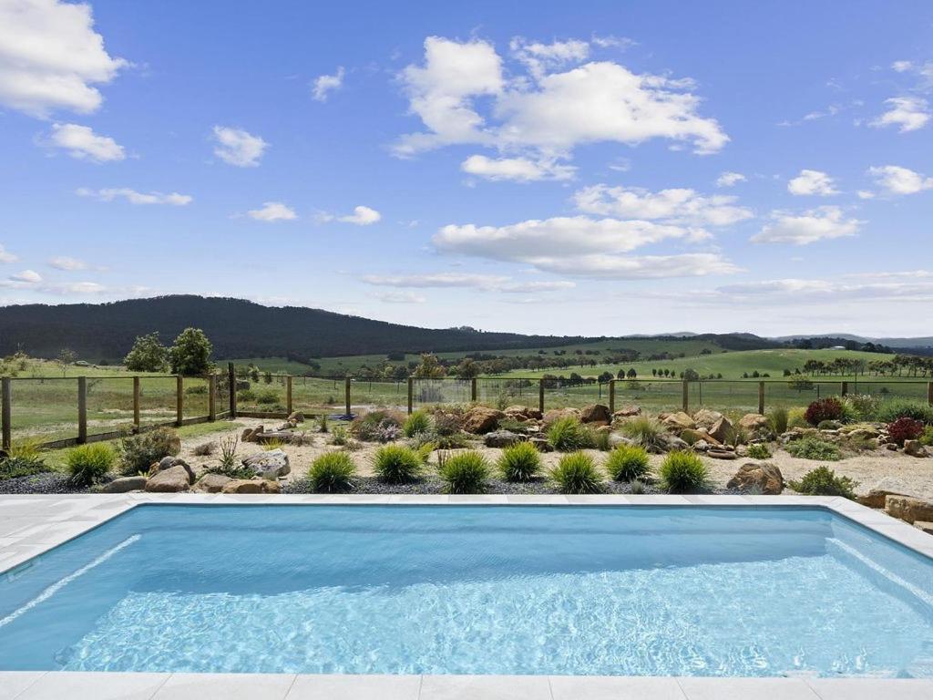 Seven Creeks Escape - Farm Stay