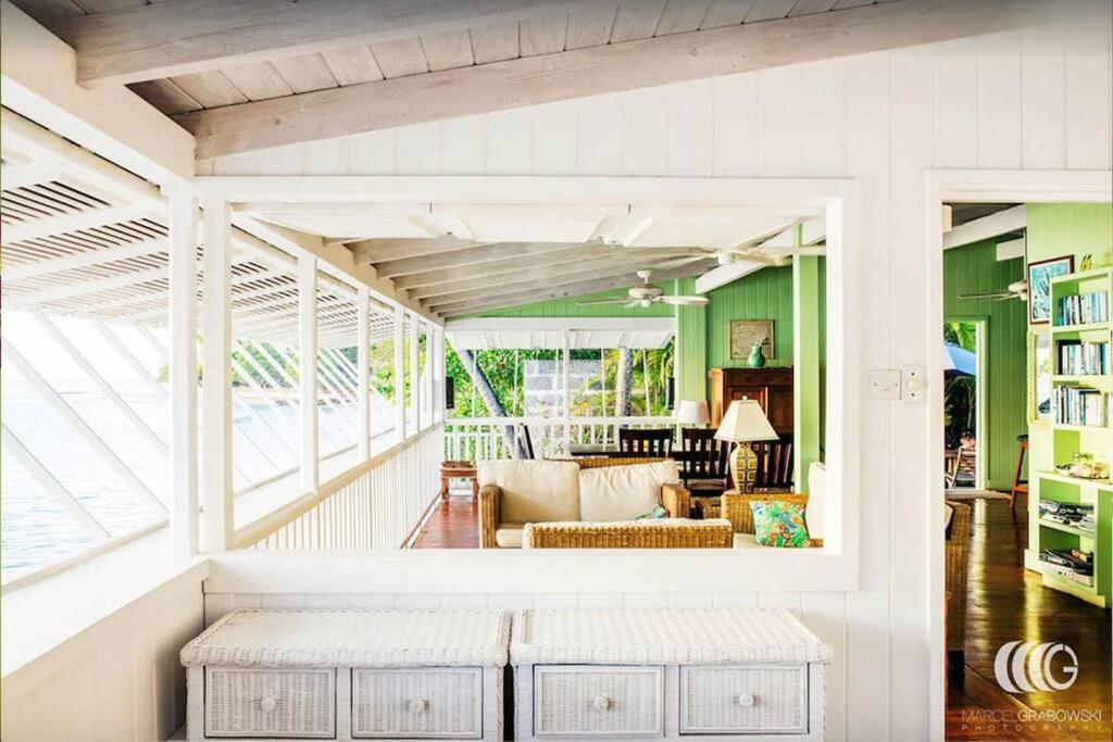 Deep Waterfront west coast 3 bed beach house