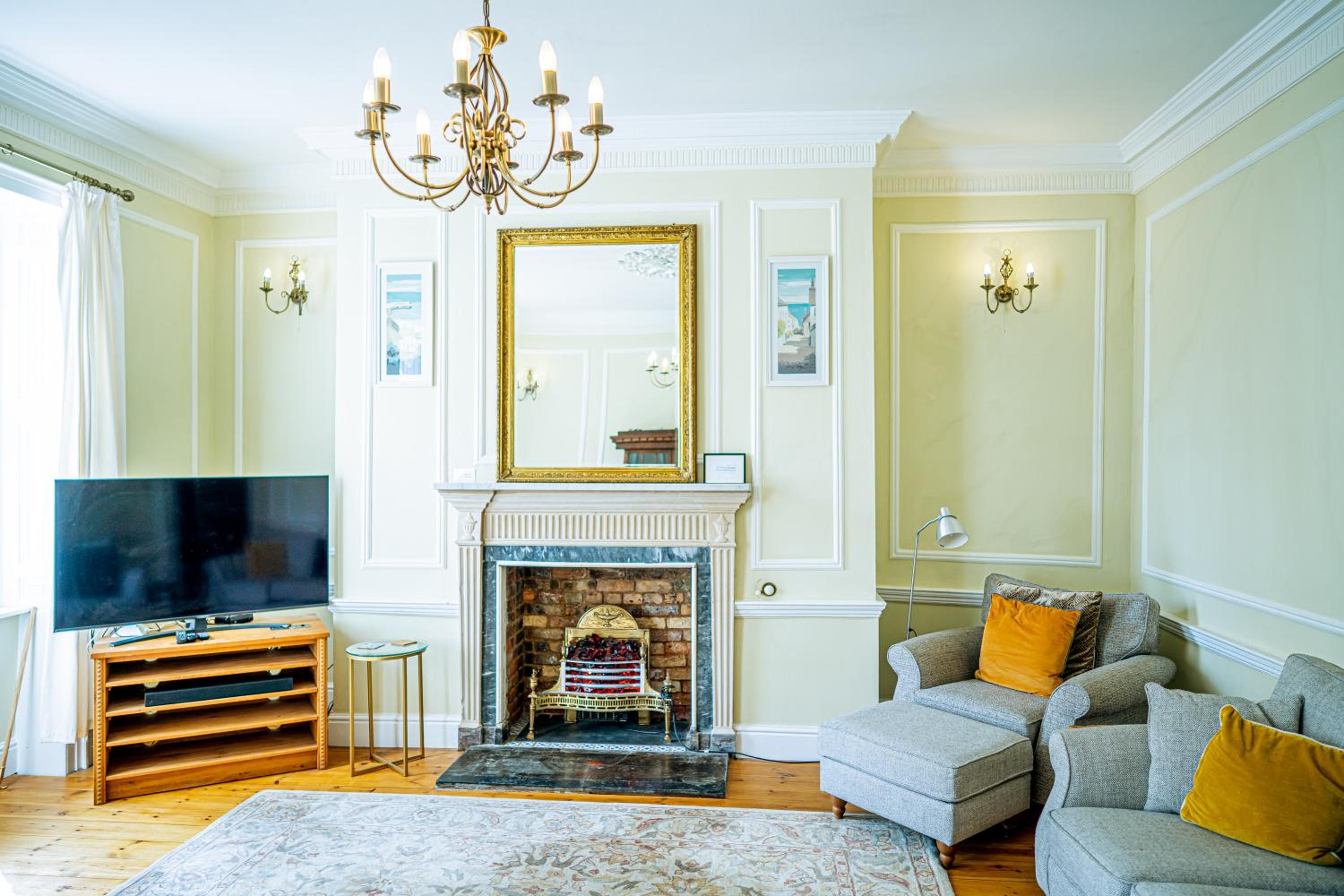 Marazion Beach Town House with Private Parking view 2