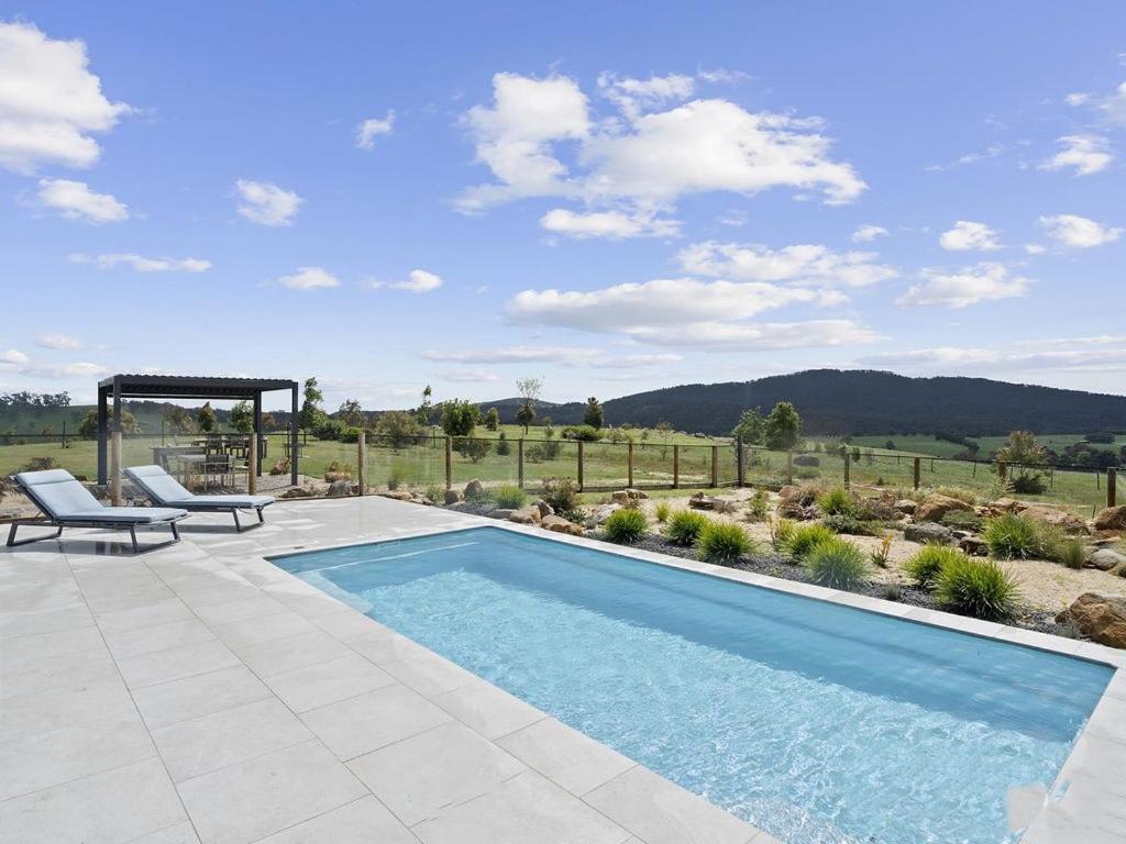 Seven Creeks Escape - Farm Stay