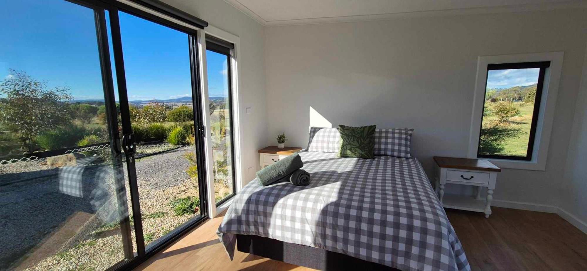 Seven Creeks Escape - Farm Stay