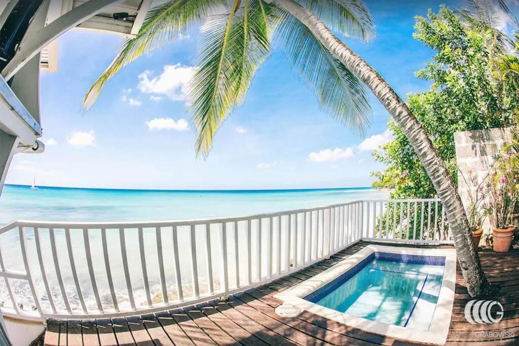 Deep Waterfront west coast 3 bed beach house
