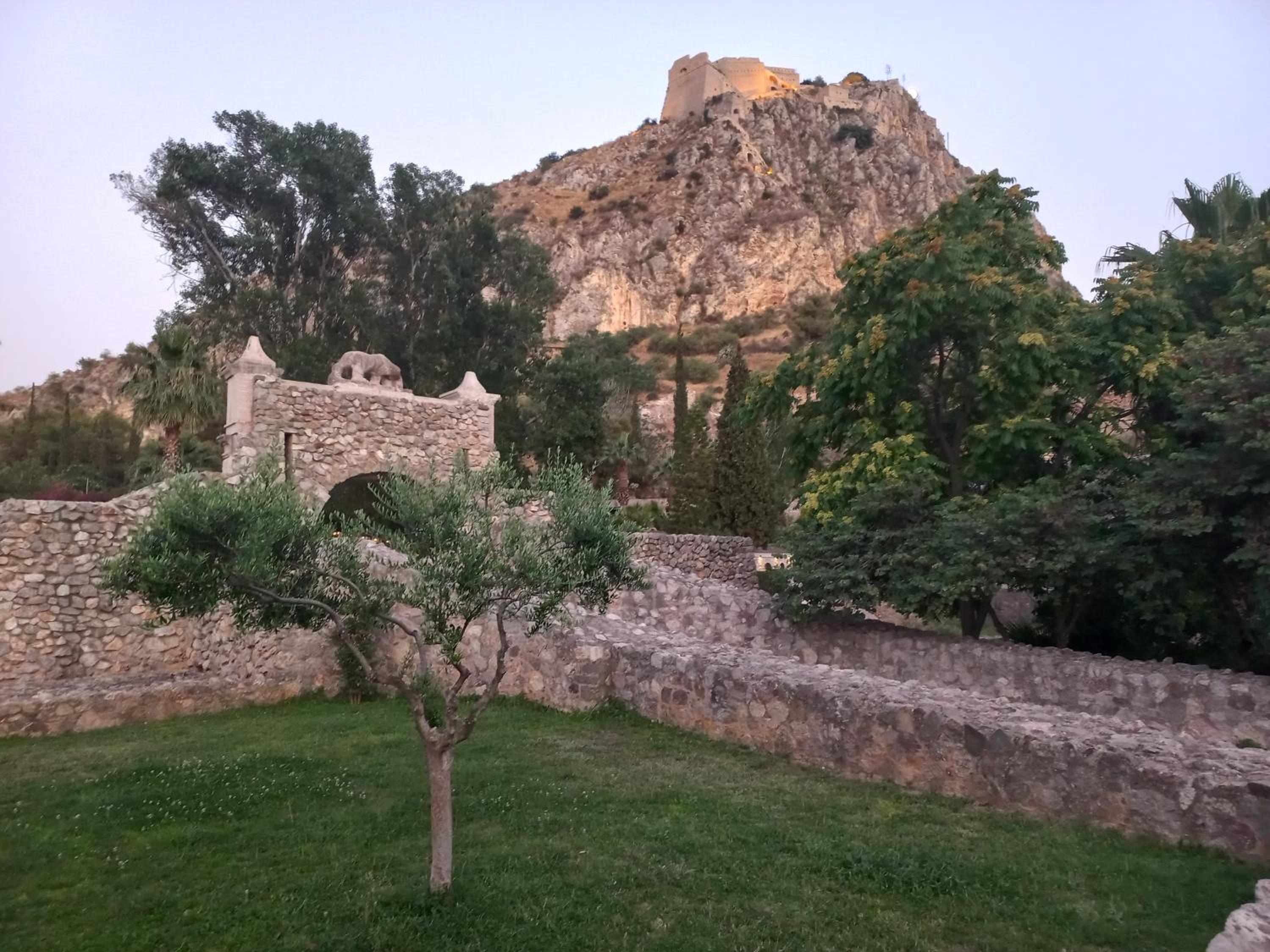 Photo 16