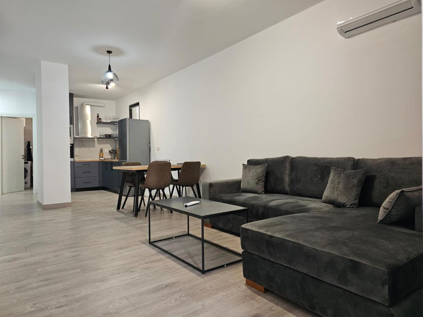 Joanne Apartment
