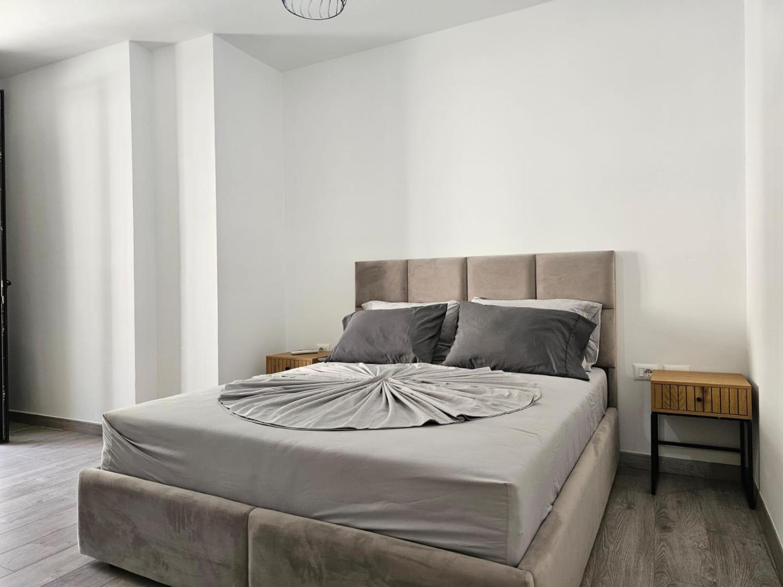 Joanne Apartment