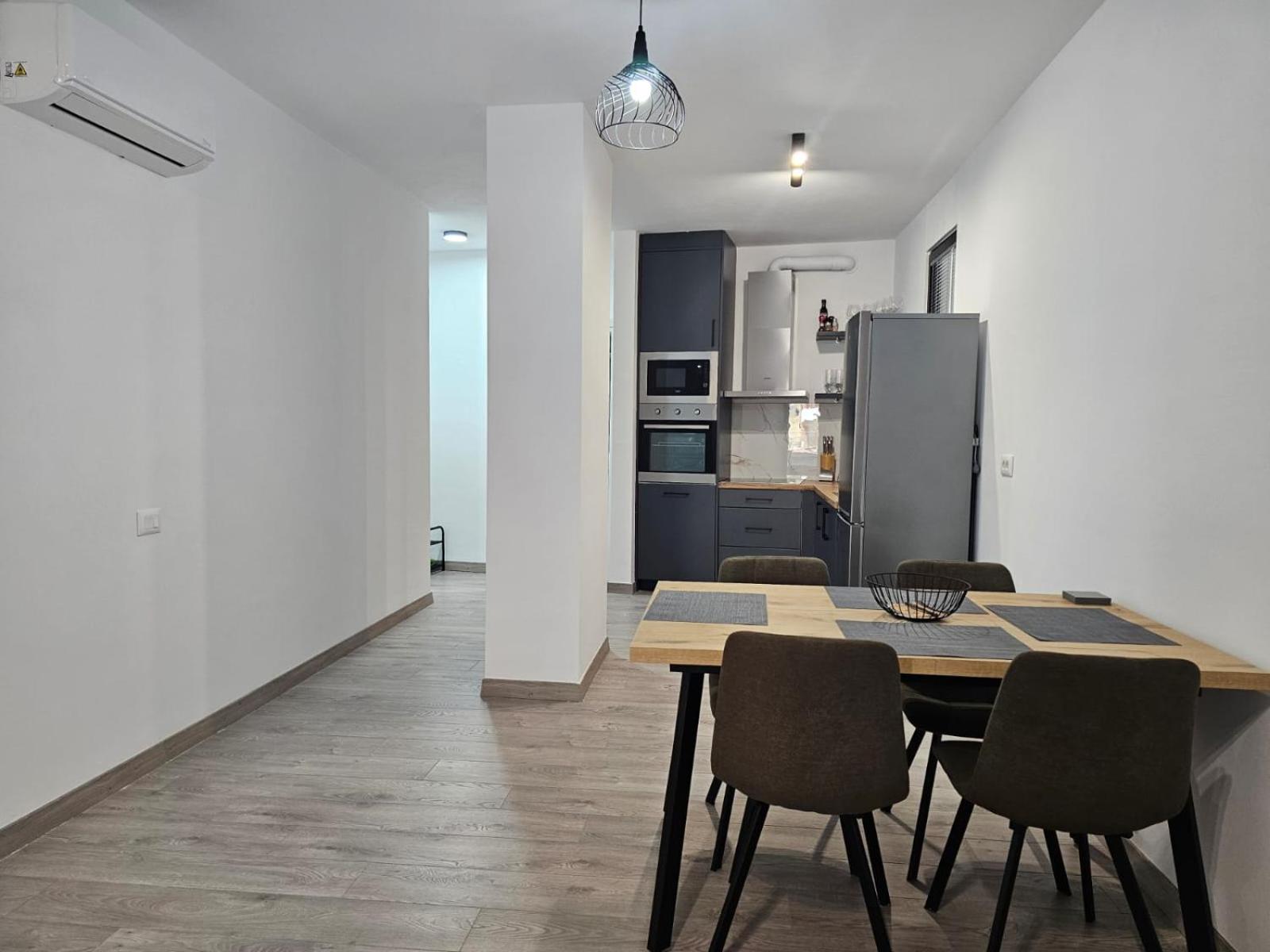 Joanne Apartment