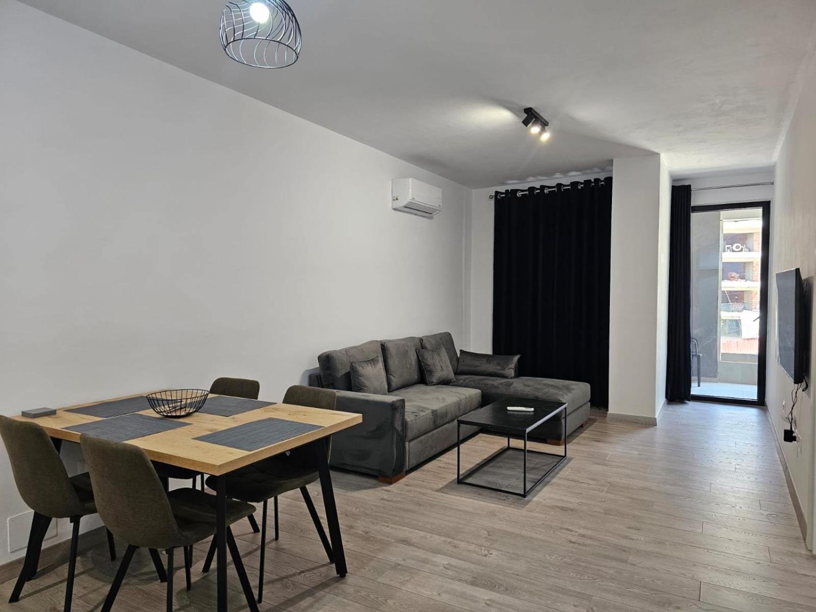 Joanne Apartment