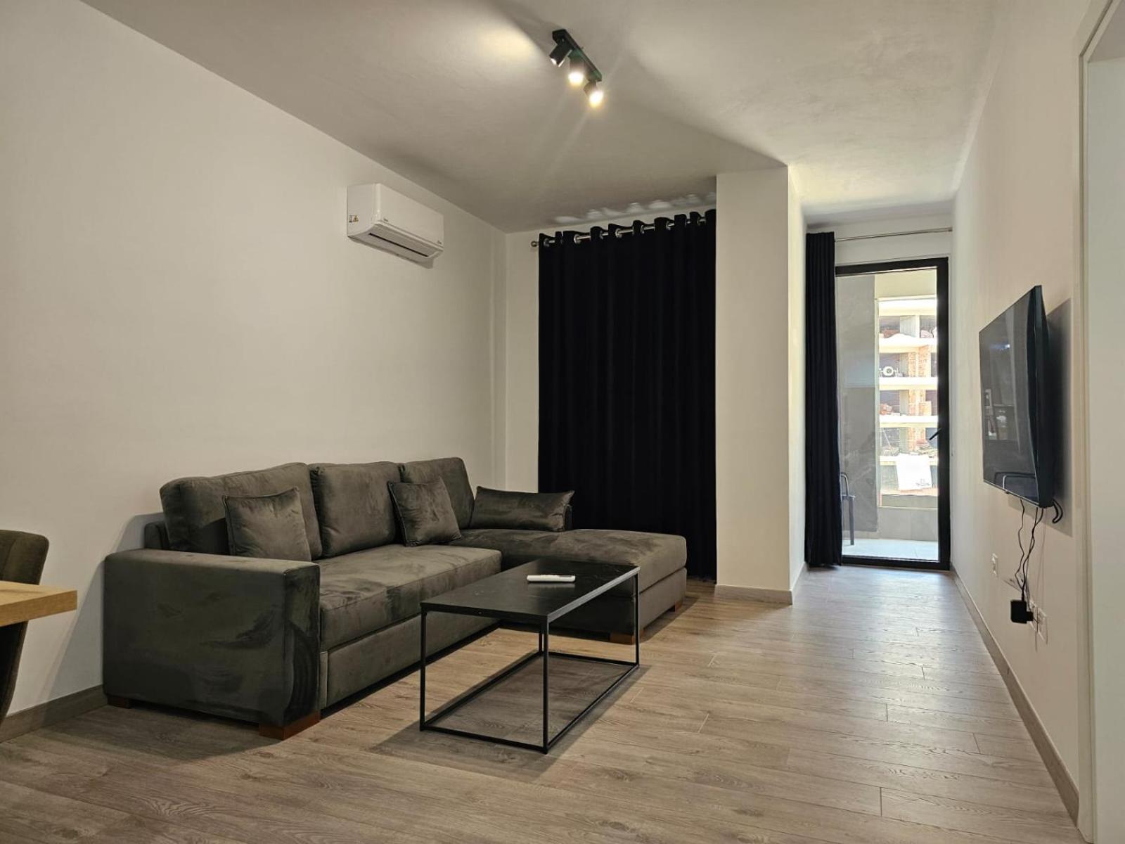 Joanne Apartment