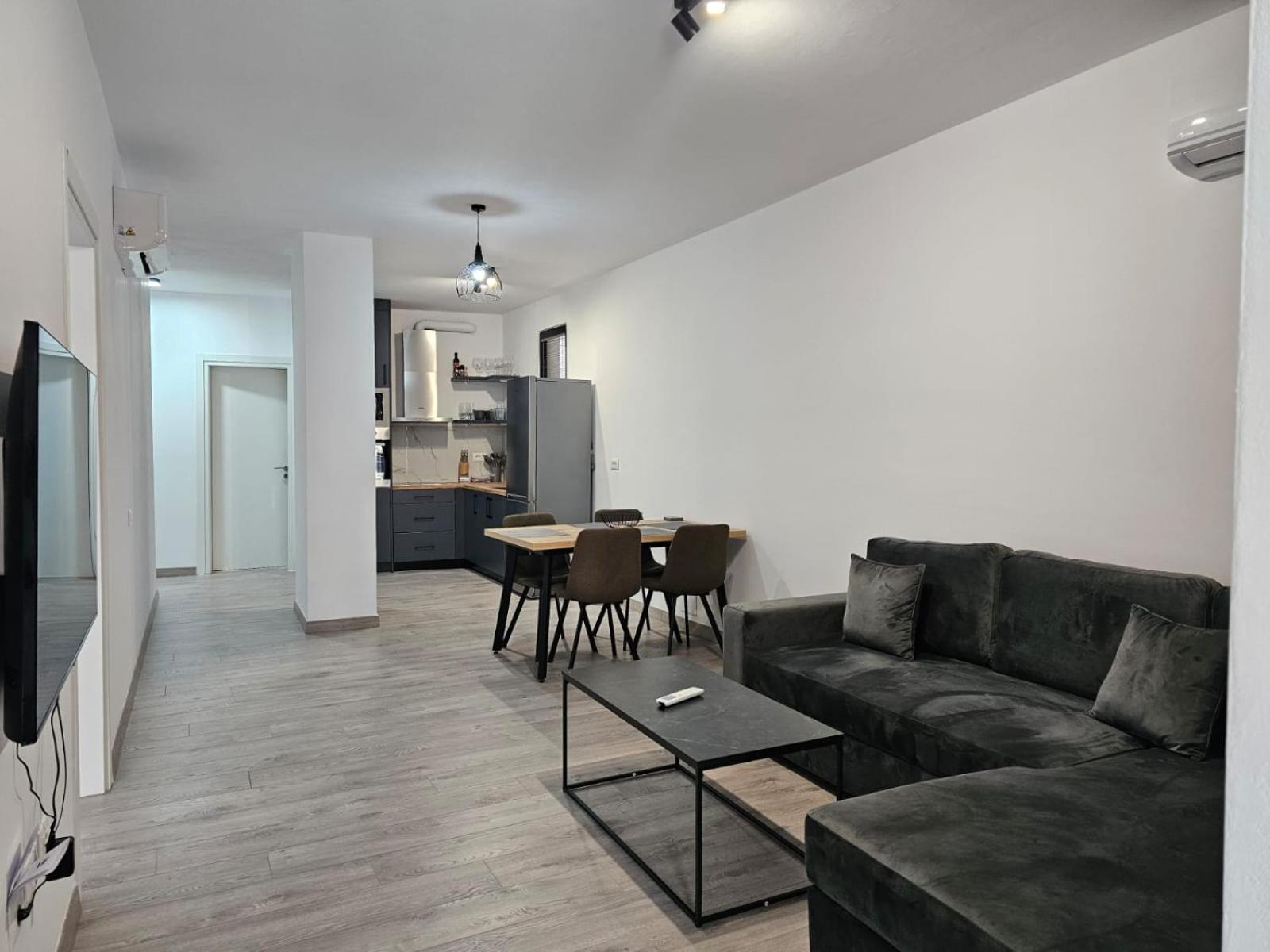 Joanne Apartment