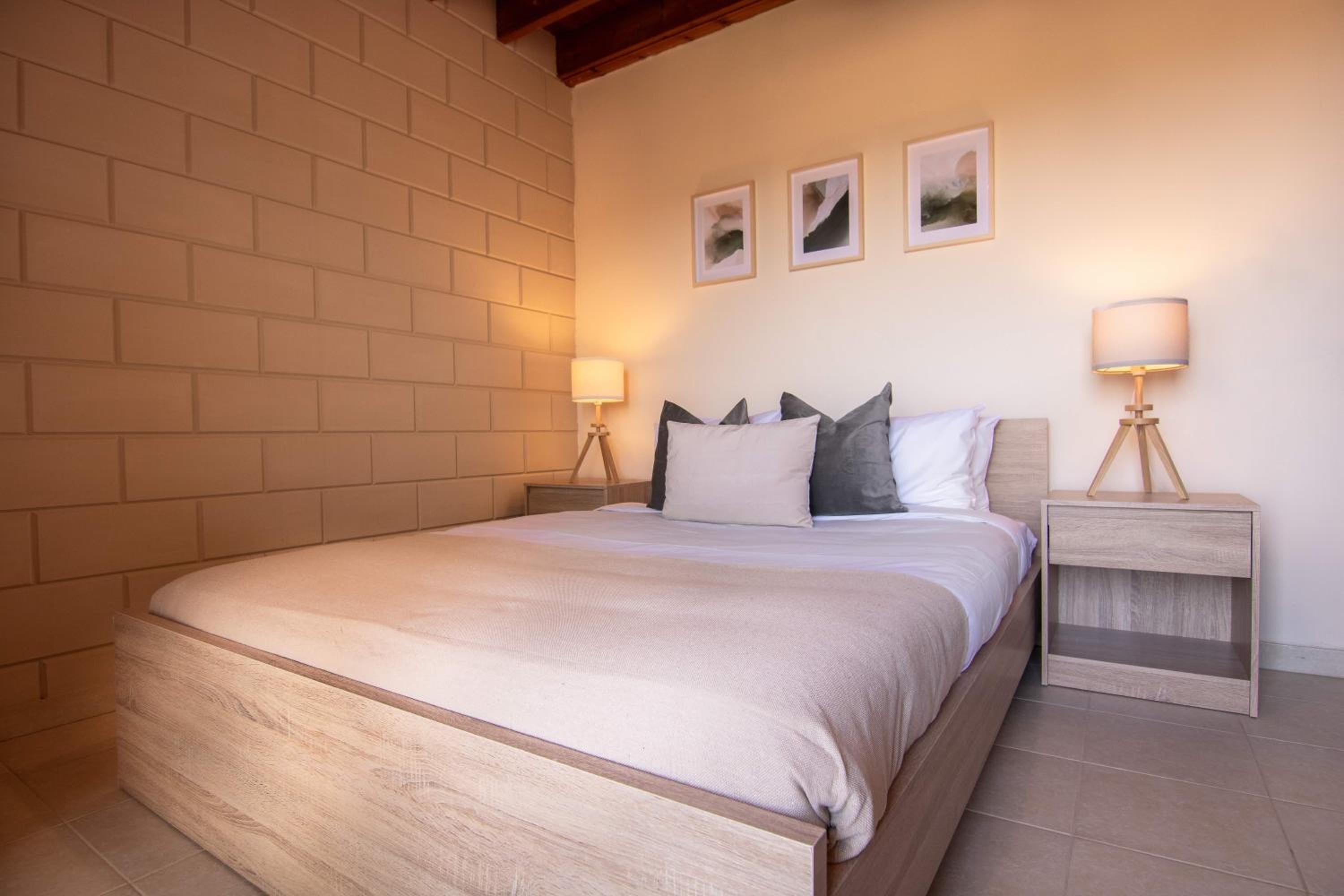 Phaedrus Living Argaka Zen Residence