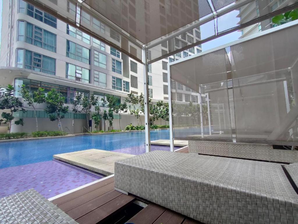 The Robertson-Bukit Bintang by PILLOWTALKS