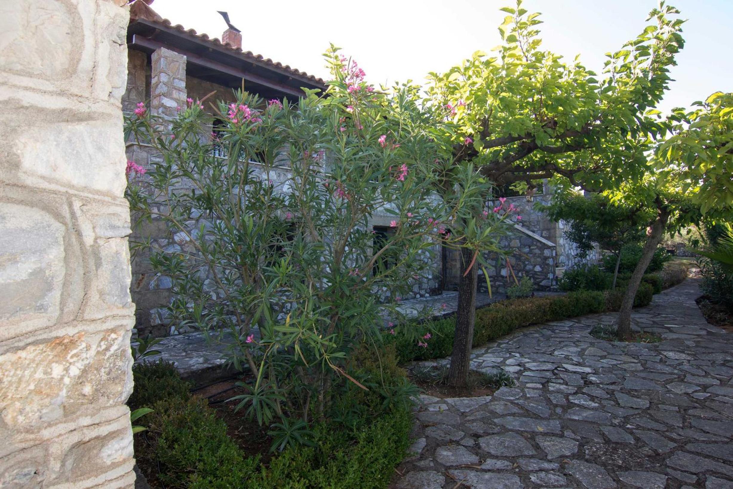 Stone House Villa - Platsa Mani view 2