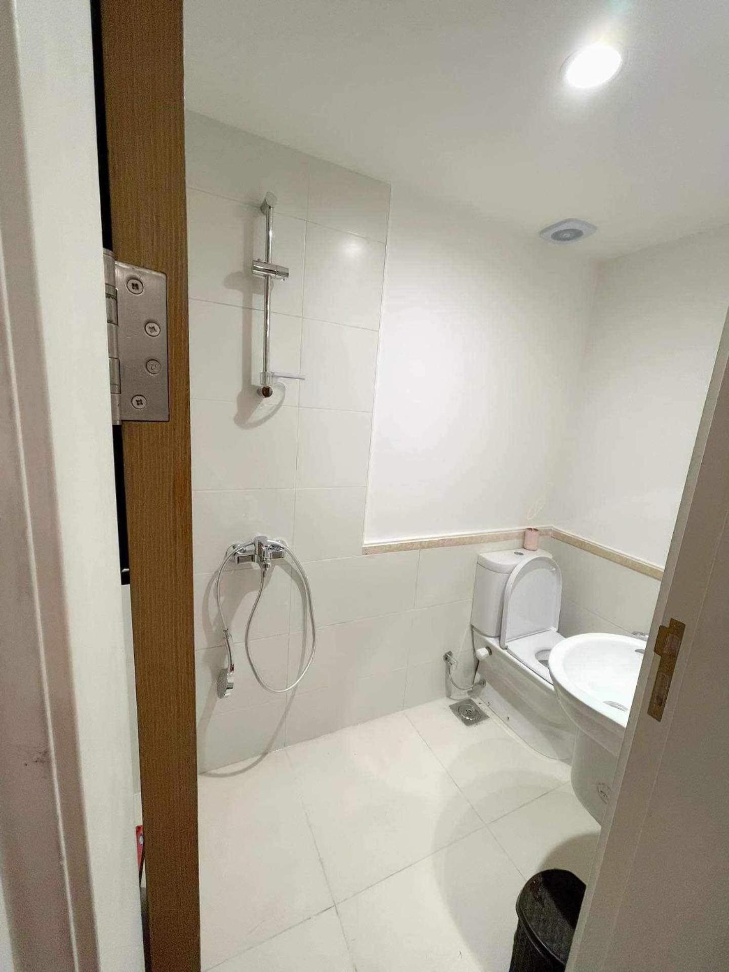 One master bed room chalet at marina marassi view 5