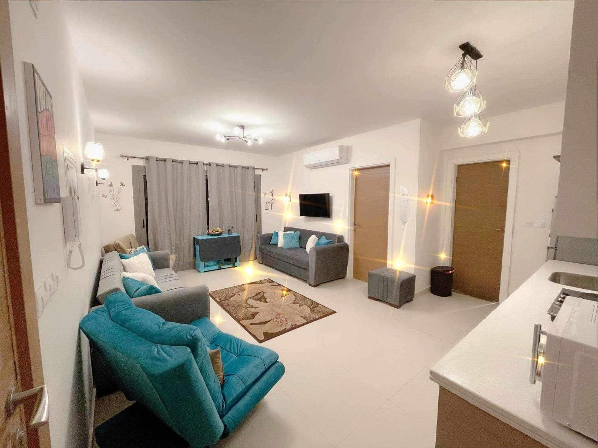 One master bed room chalet at marina marassi view 4