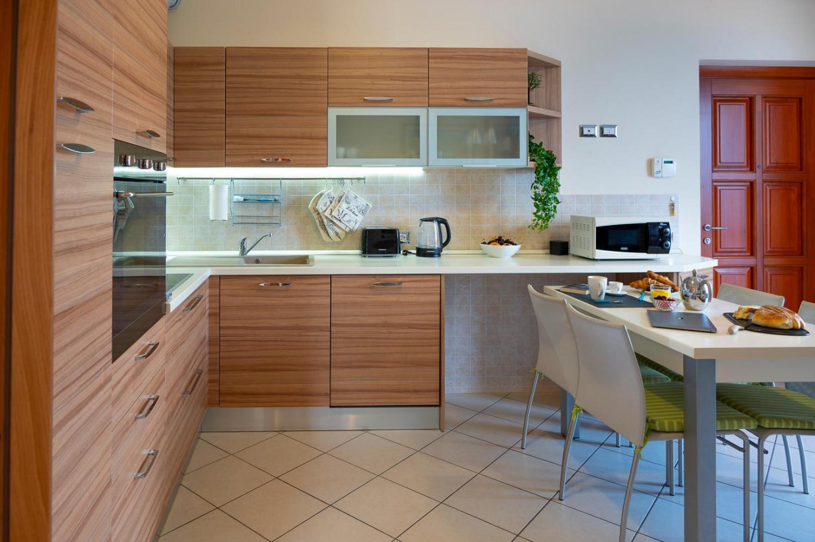Italian vacation Homes - Iseo Lake Vista Retreat view 5