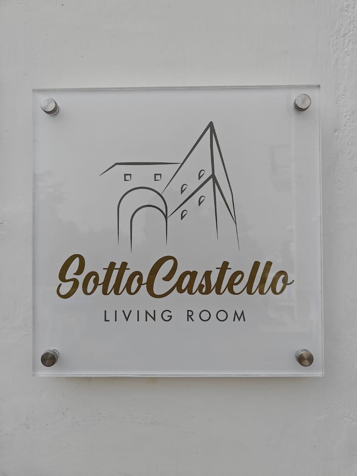 Sotto Castello Living Room photo 5