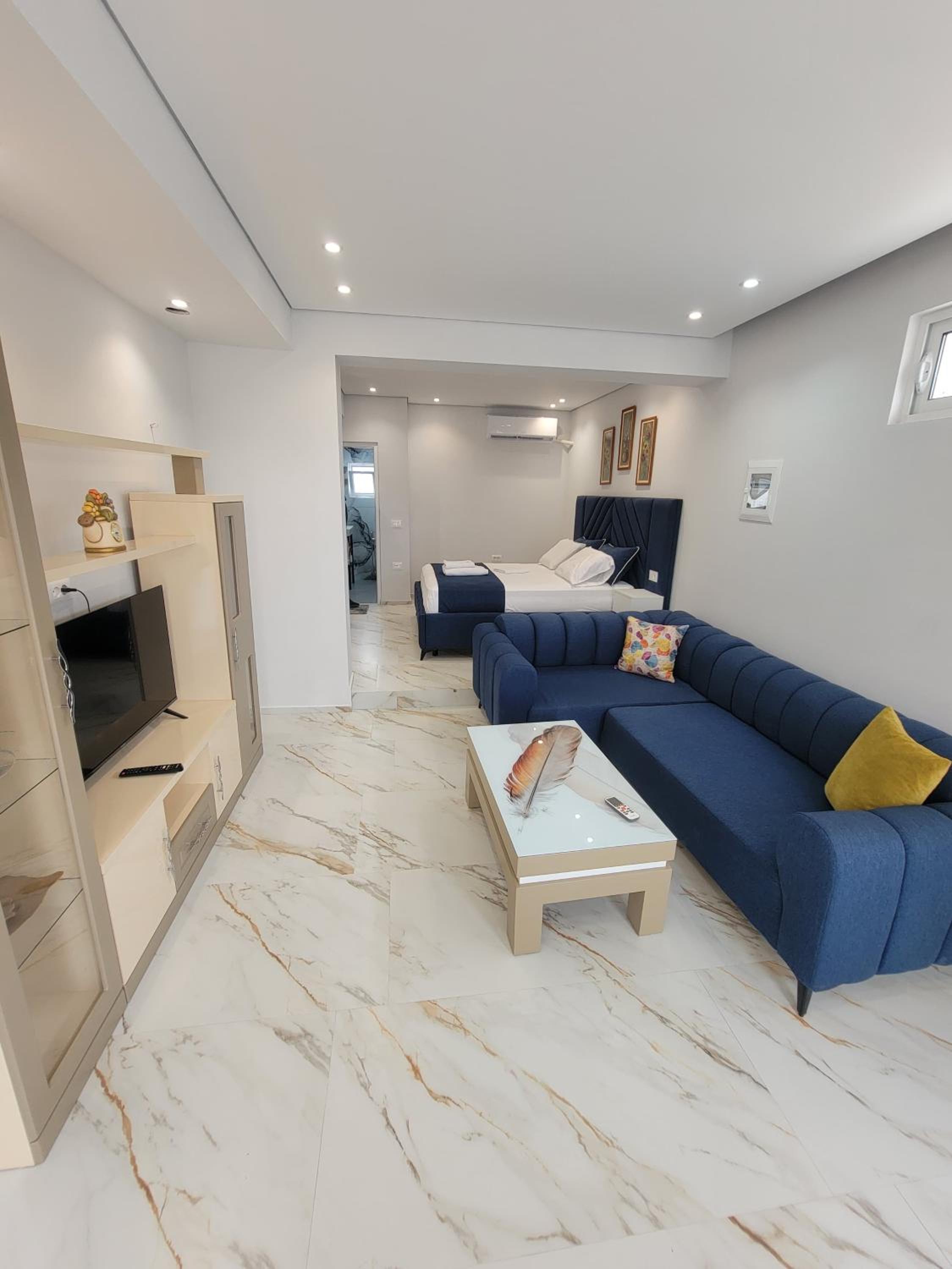 luxury studio's J&M