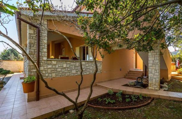App casa neron view 3