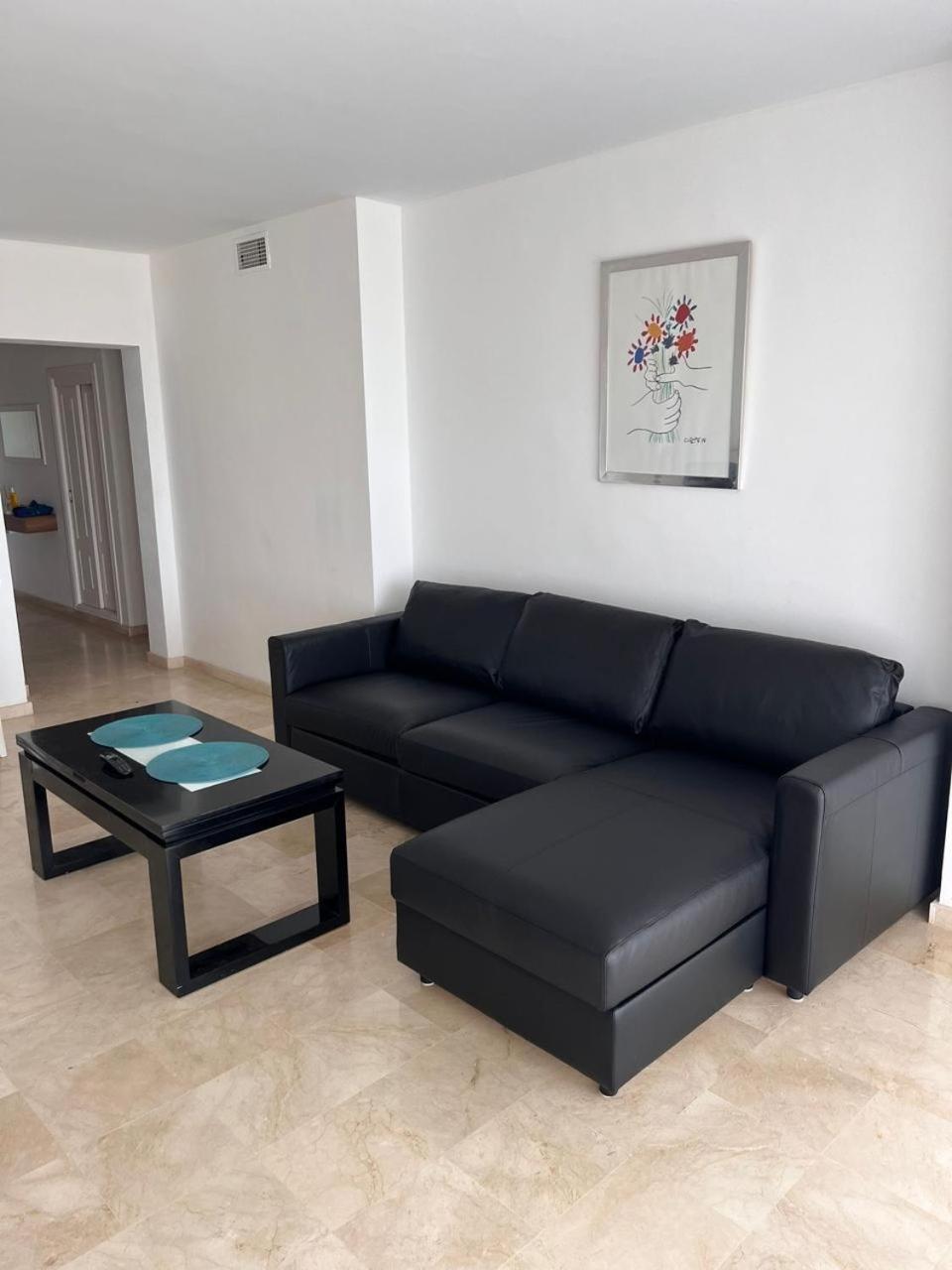 Beachfront Apartment with Direct Beach Access