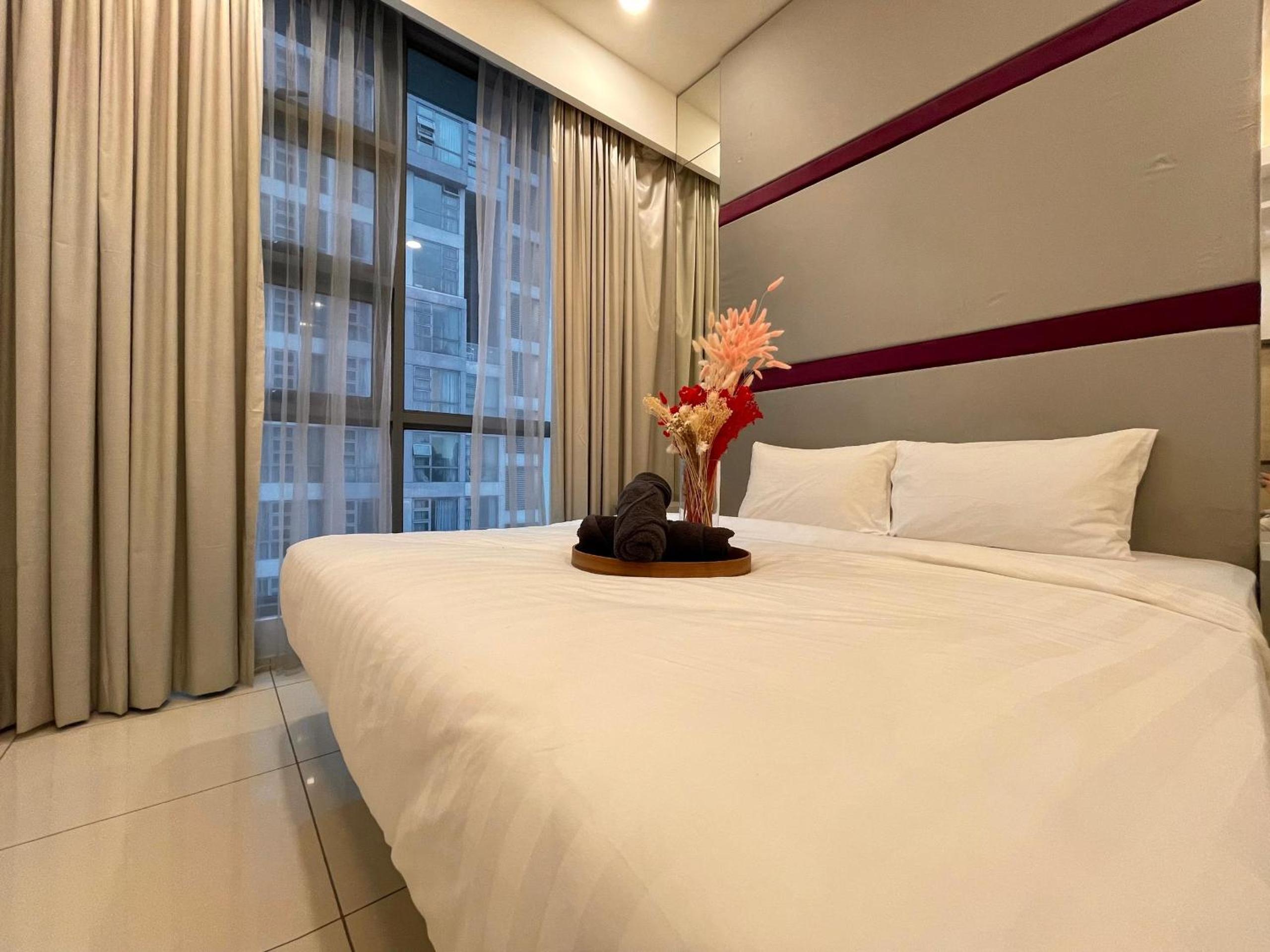 The Robertson-Bukit Bintang by PILLOWTALKS