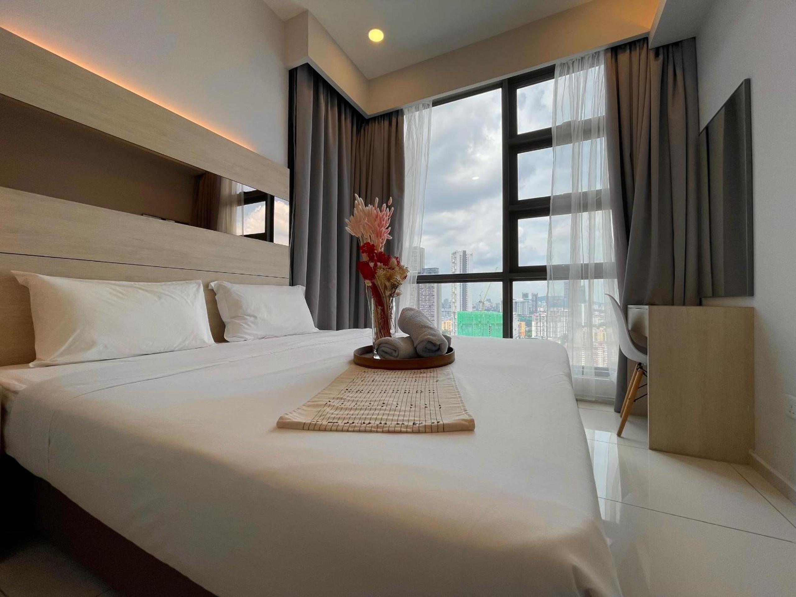 The Robertson-Bukit Bintang by PILLOWTALKS