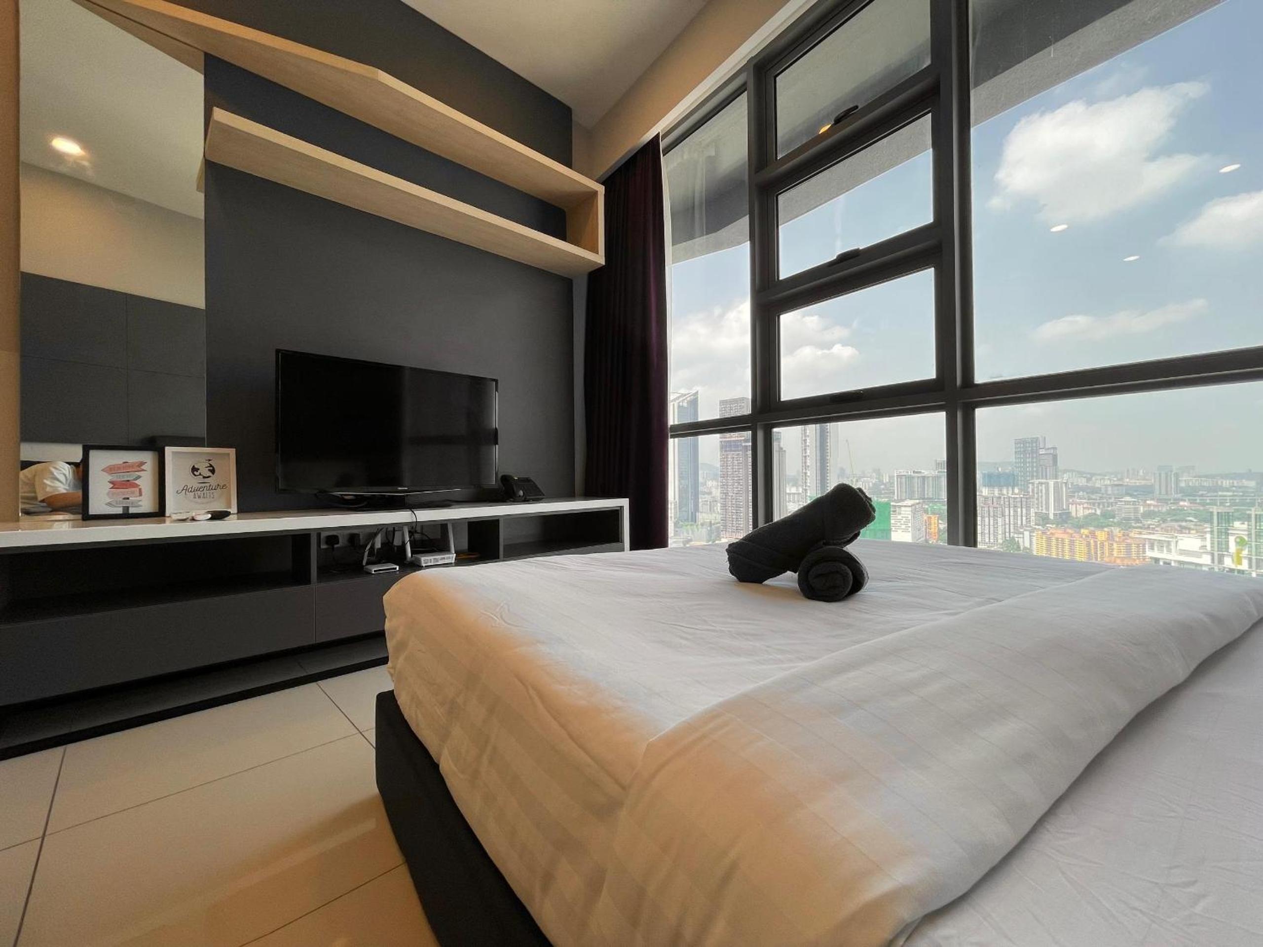 The Robertson-Bukit Bintang by PILLOWTALKS