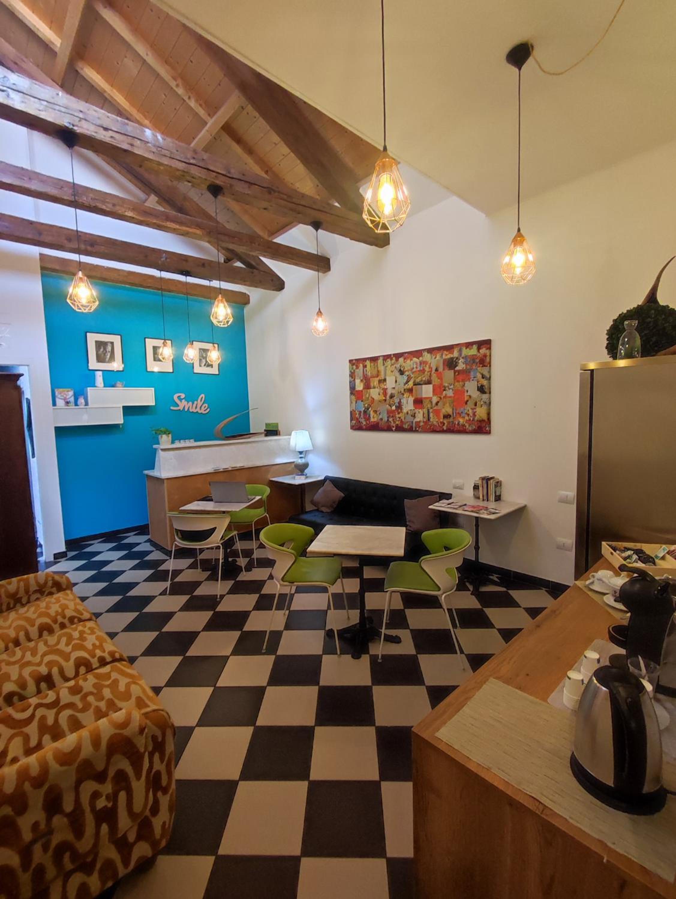 Manì Rooms
