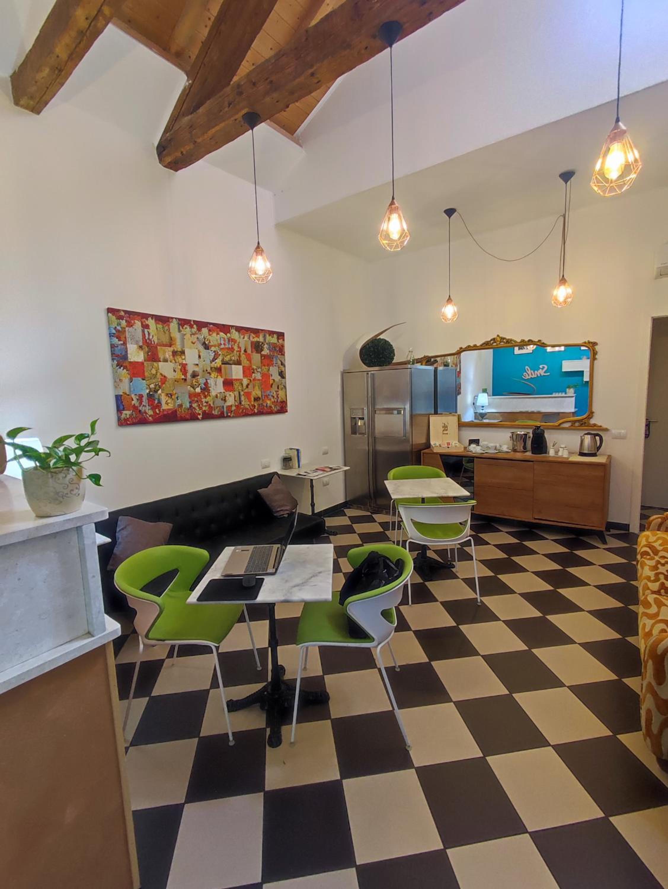 Manì Rooms