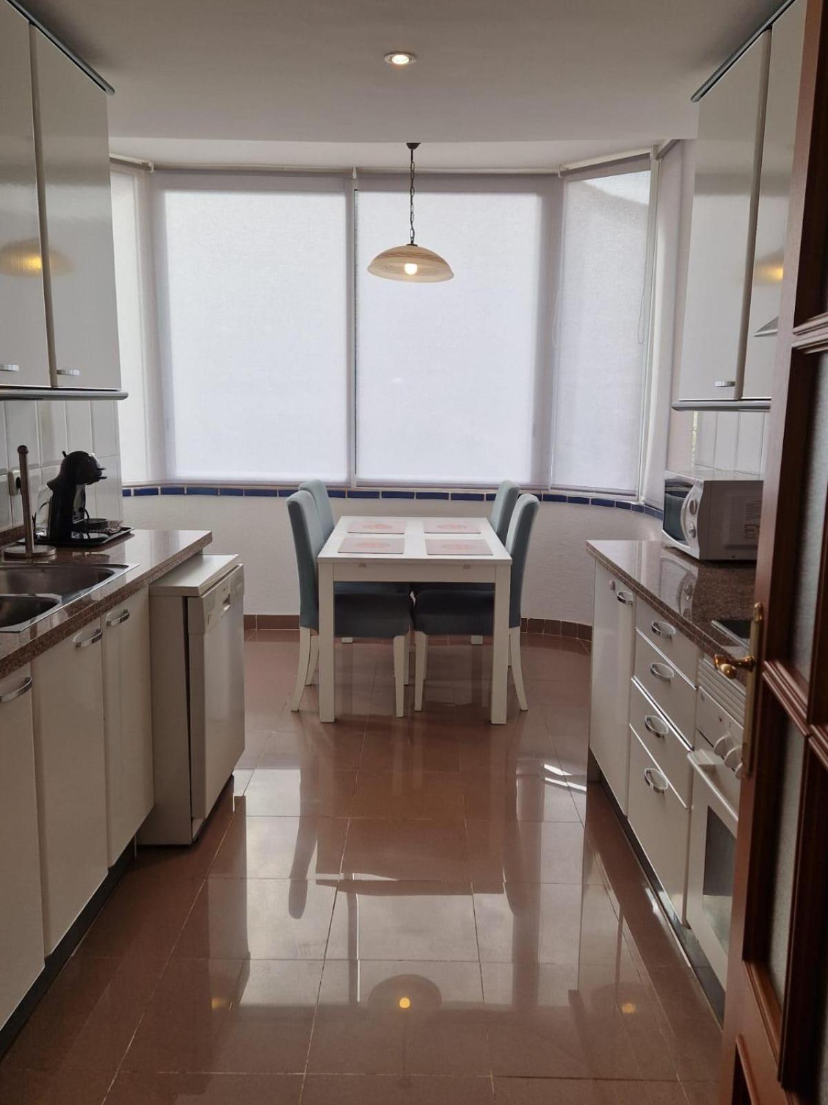 Large Direct Ocean Front 2bd Apartment