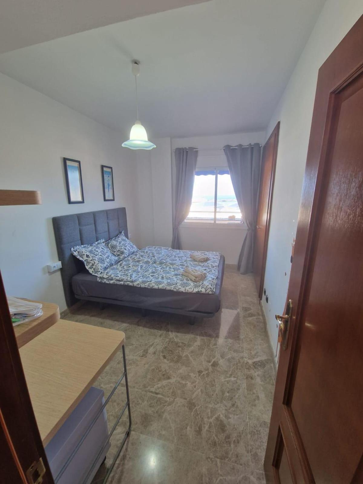 Large Direct Ocean Front 2bd Apartment