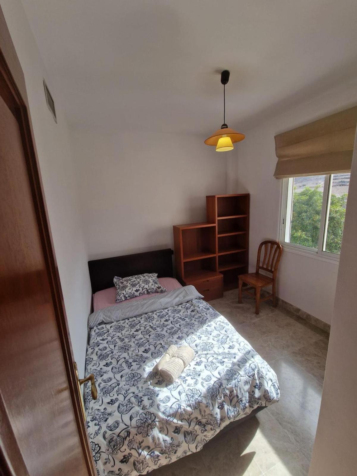 Large Direct Ocean Front 2bd Apartment