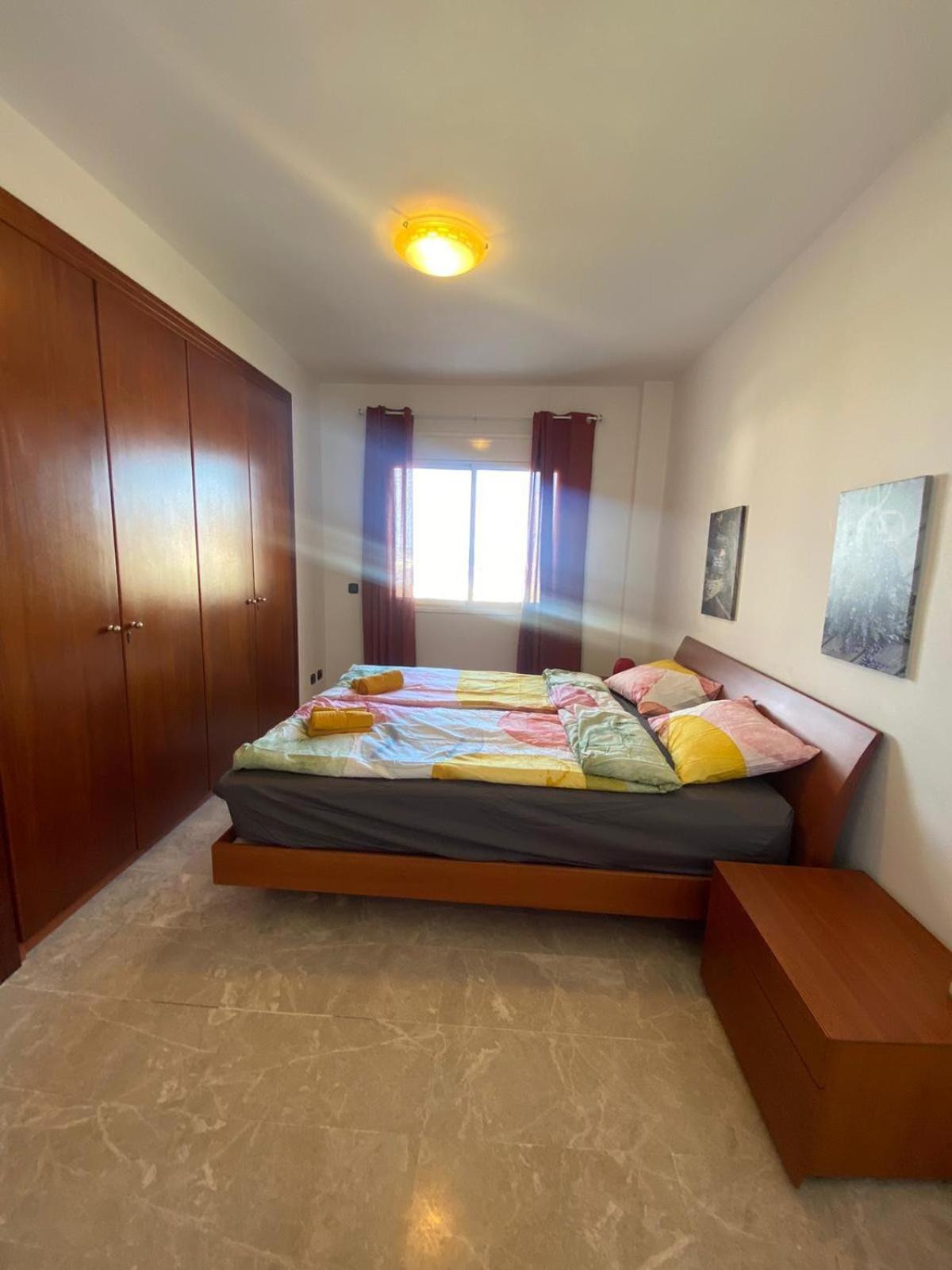 Large Direct Ocean Front 2bd Apartment