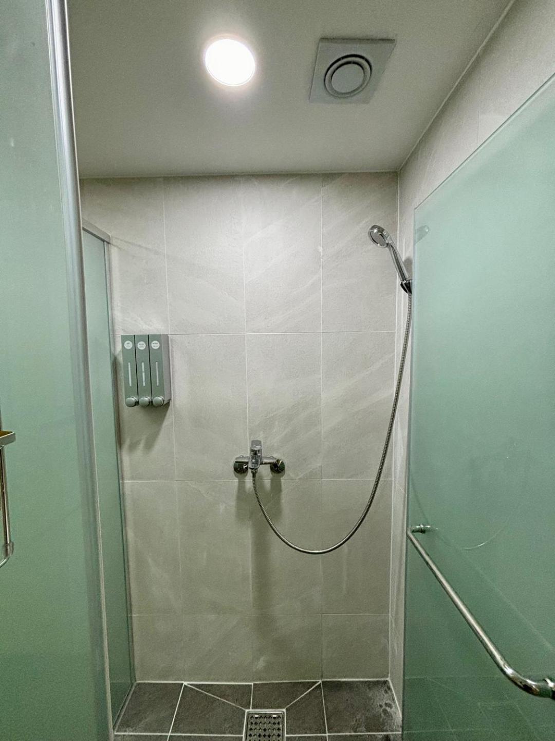Look Home Guesthouse