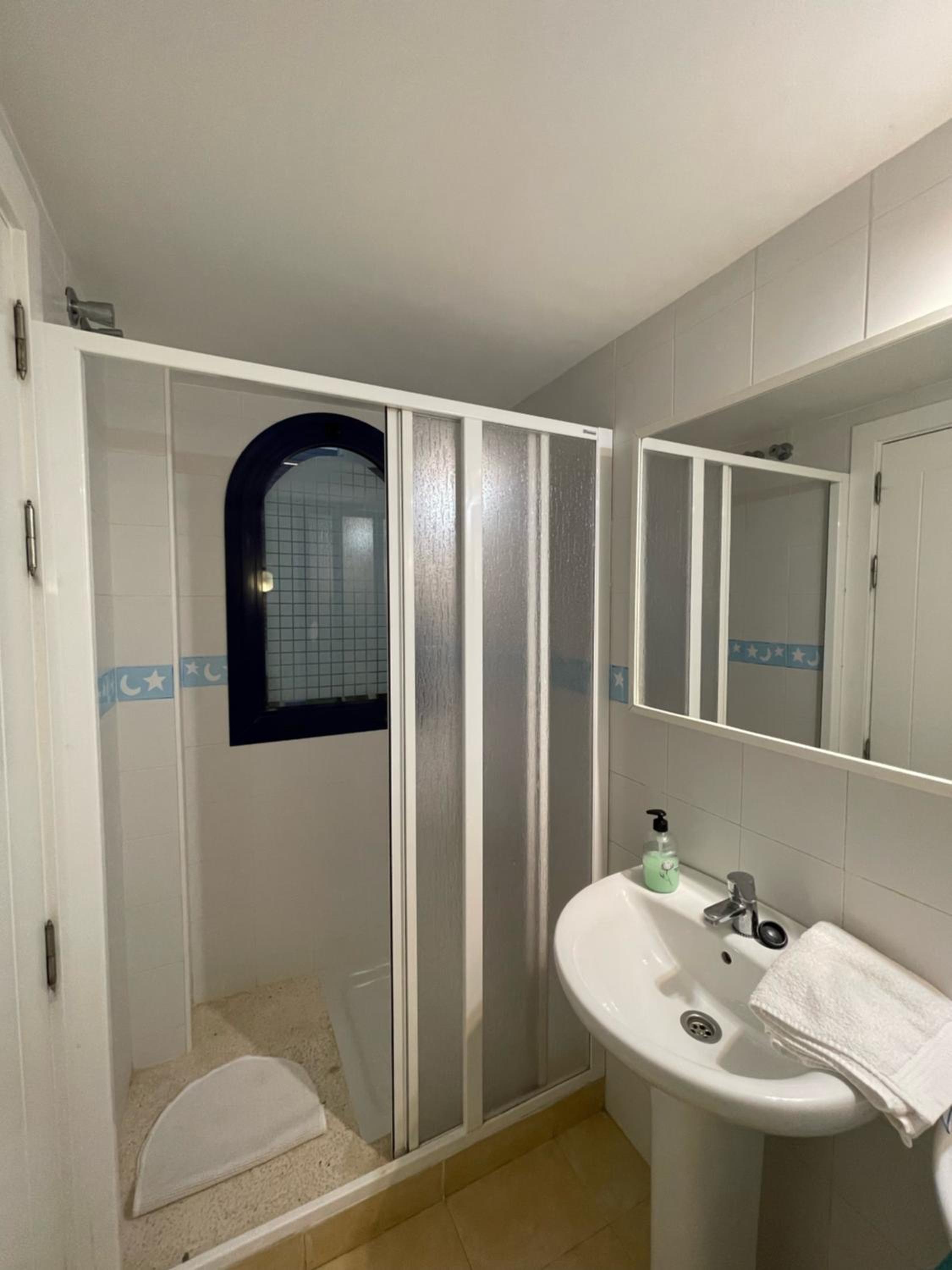 Meloneras - Maspalomas - Duplex en Meloneras — bathroom