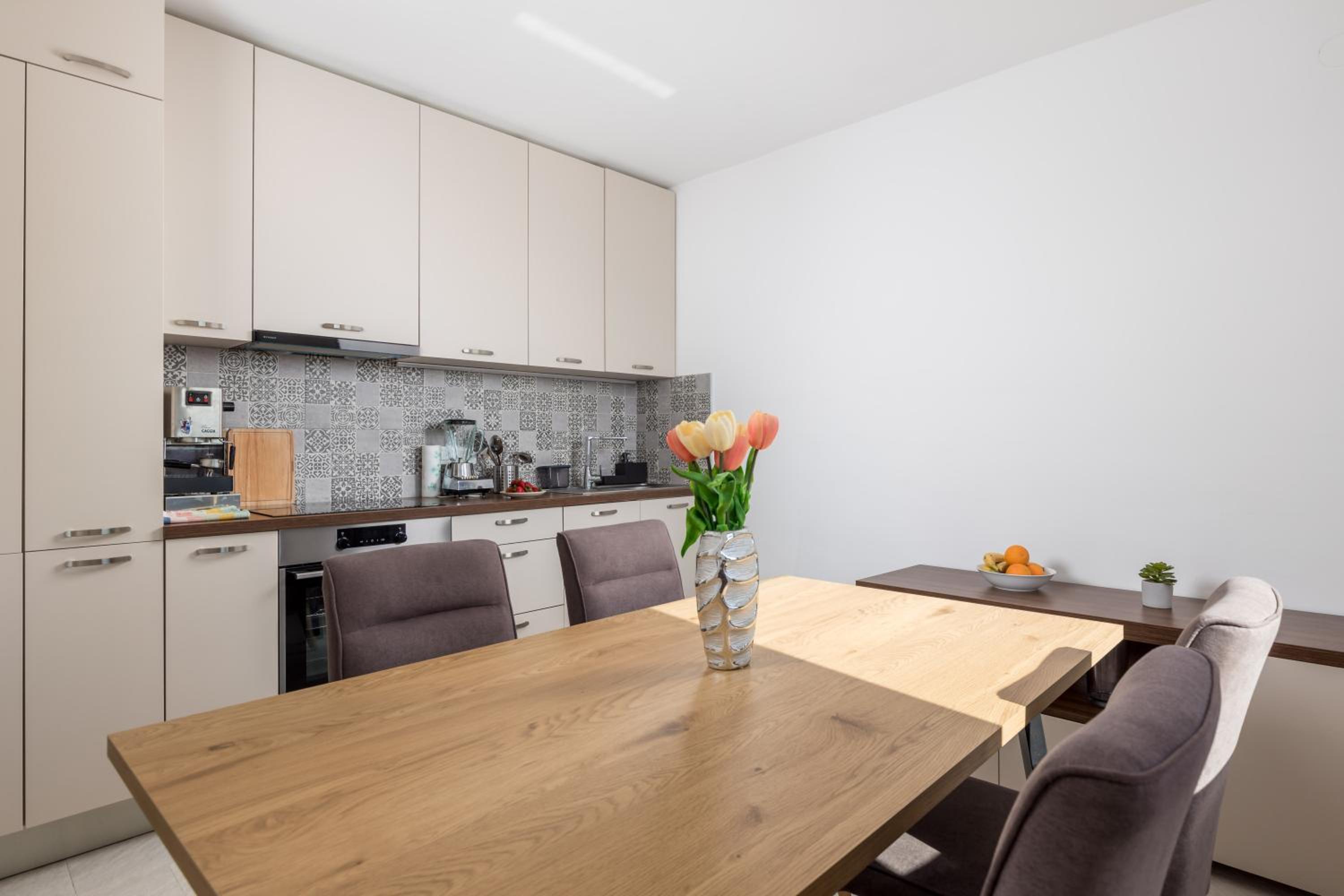 Ocean Blue Apartment - 50m to the sea