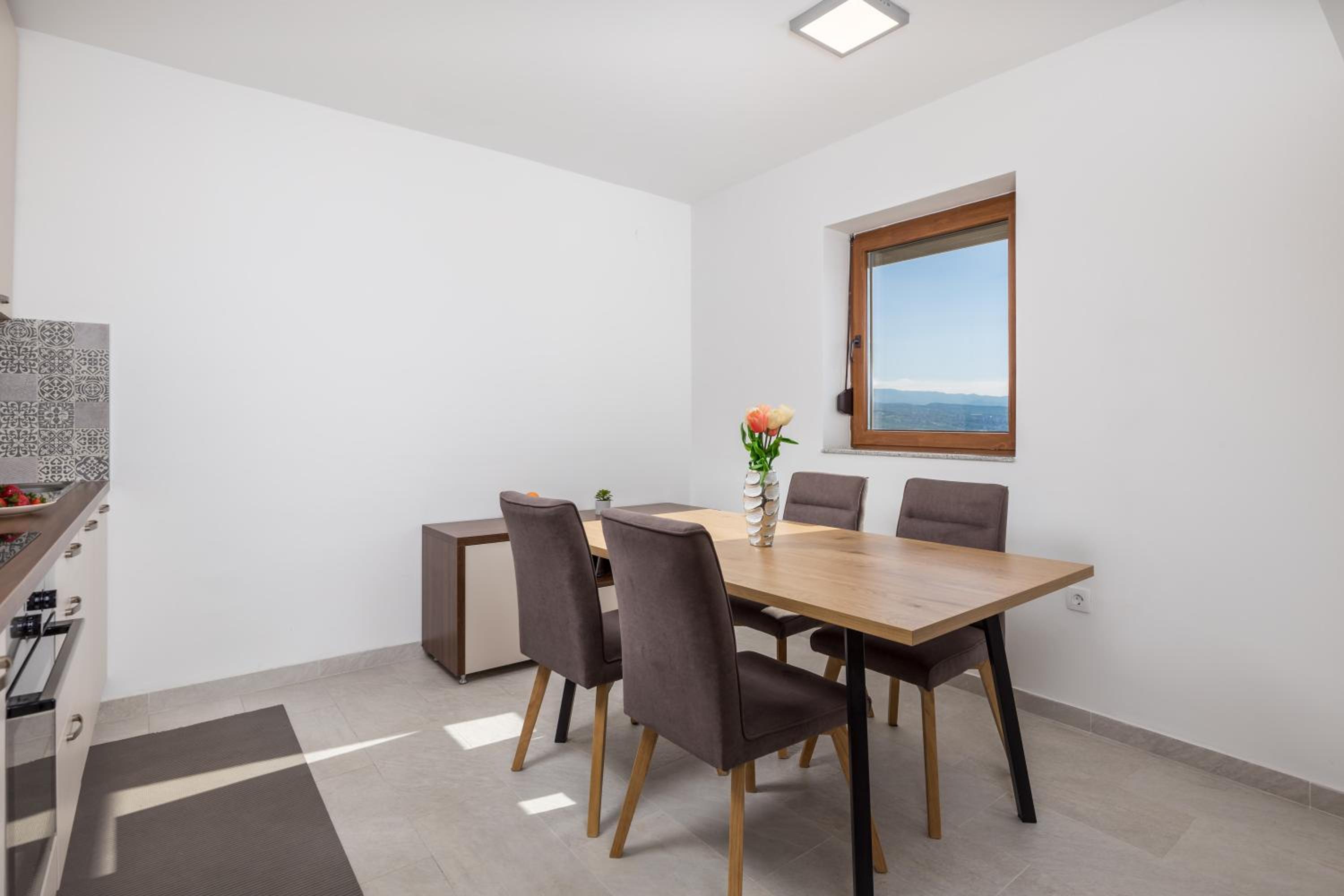 Ocean Blue Apartment - 50m to the sea