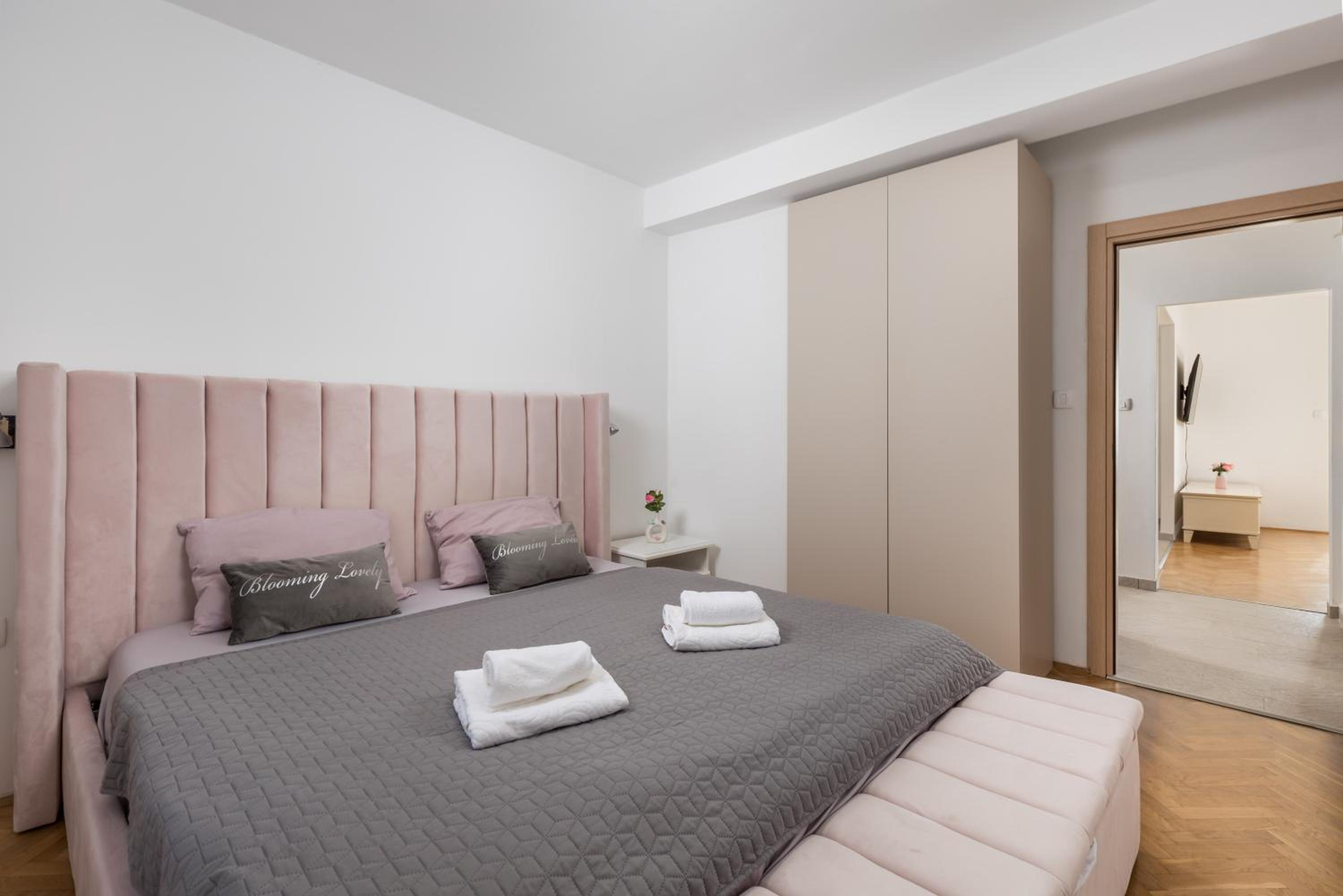 Ocean Blue Apartment - 50m to the sea