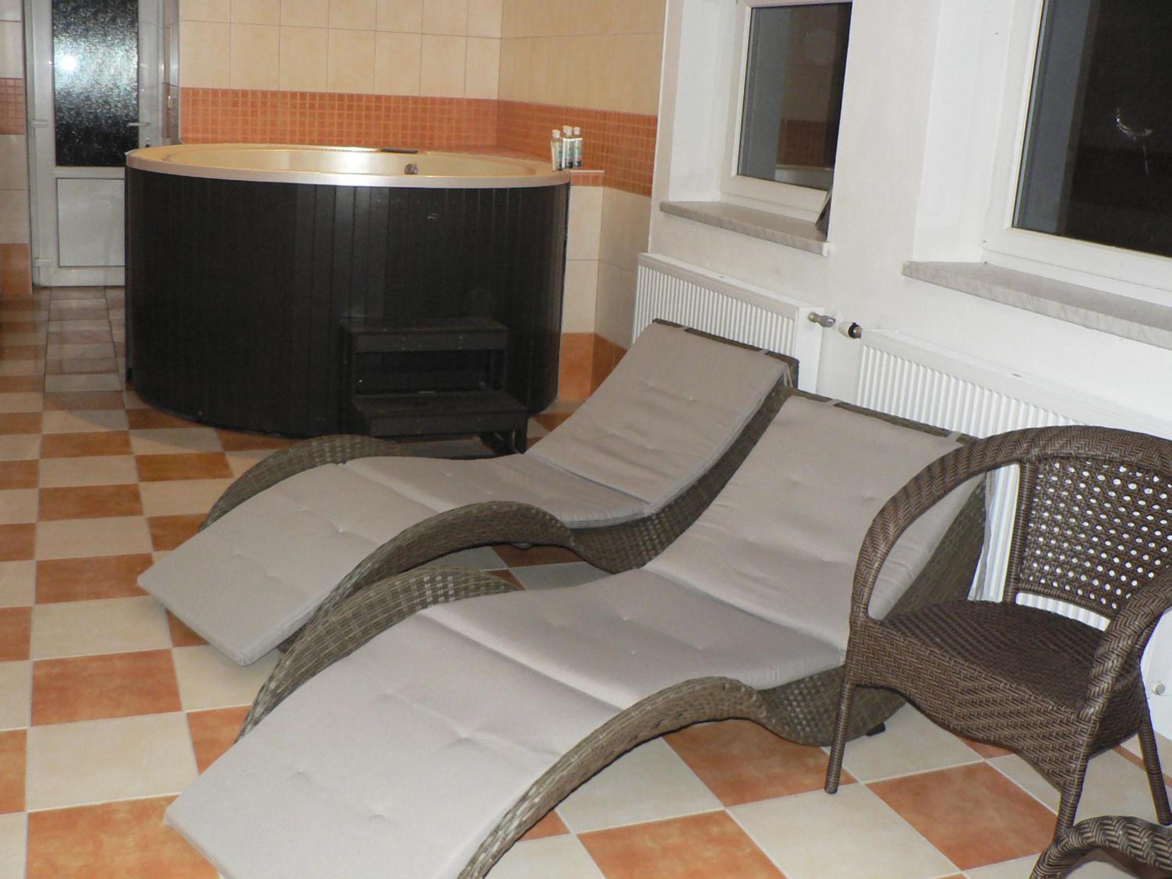 Photo 77