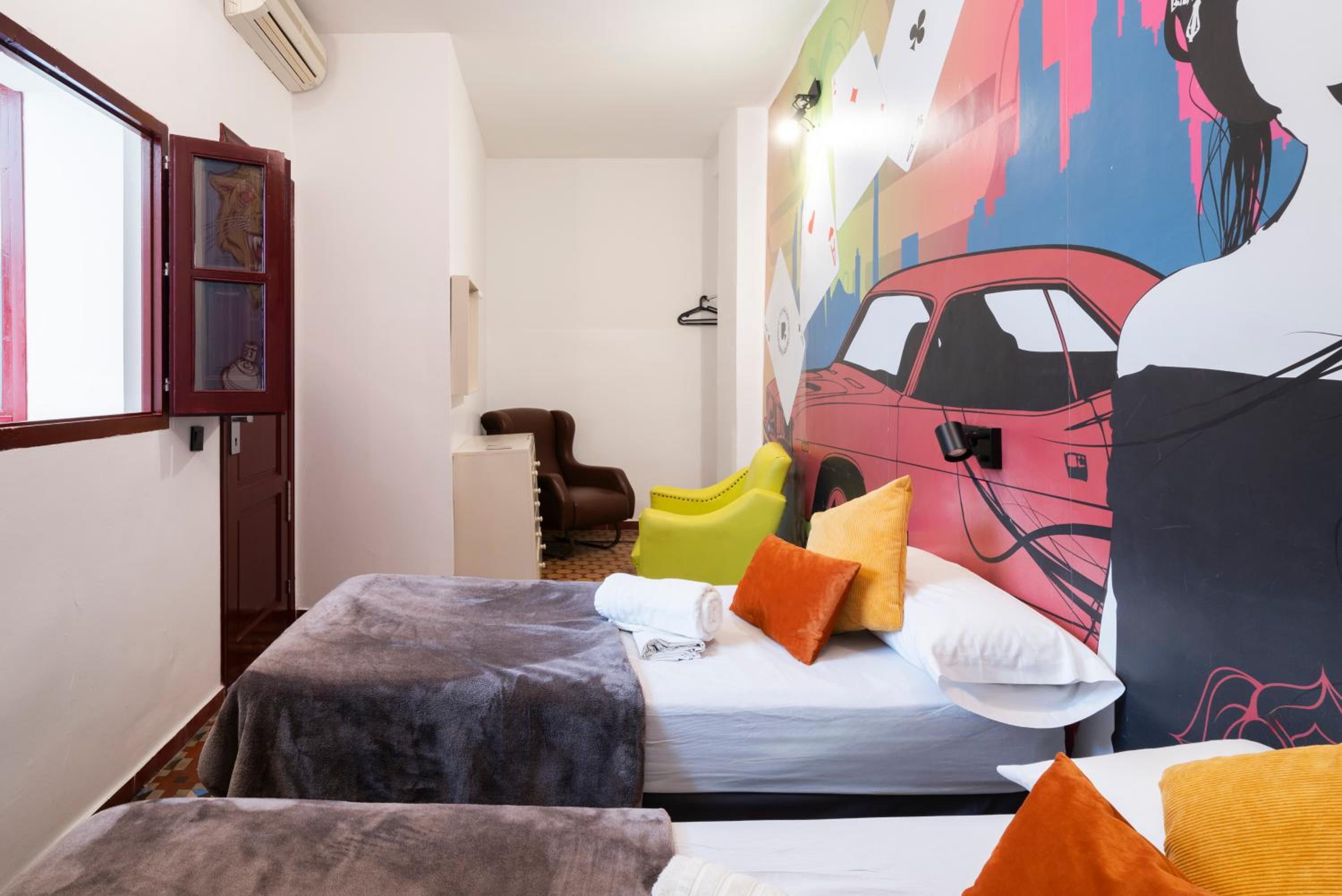 Home Youth Hostel by Feetup Hostels
