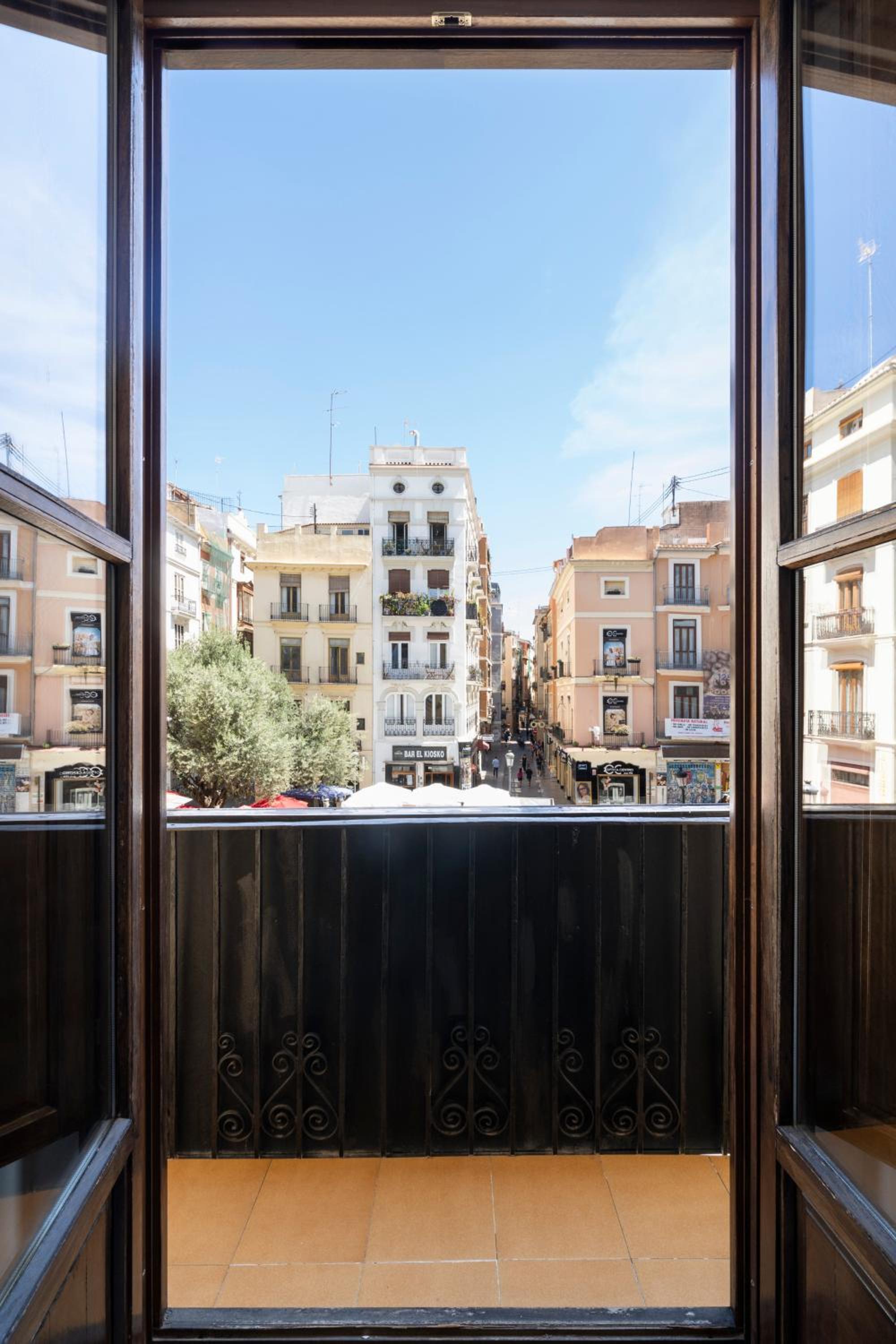Home Youth Hostel by Feetup Hostels