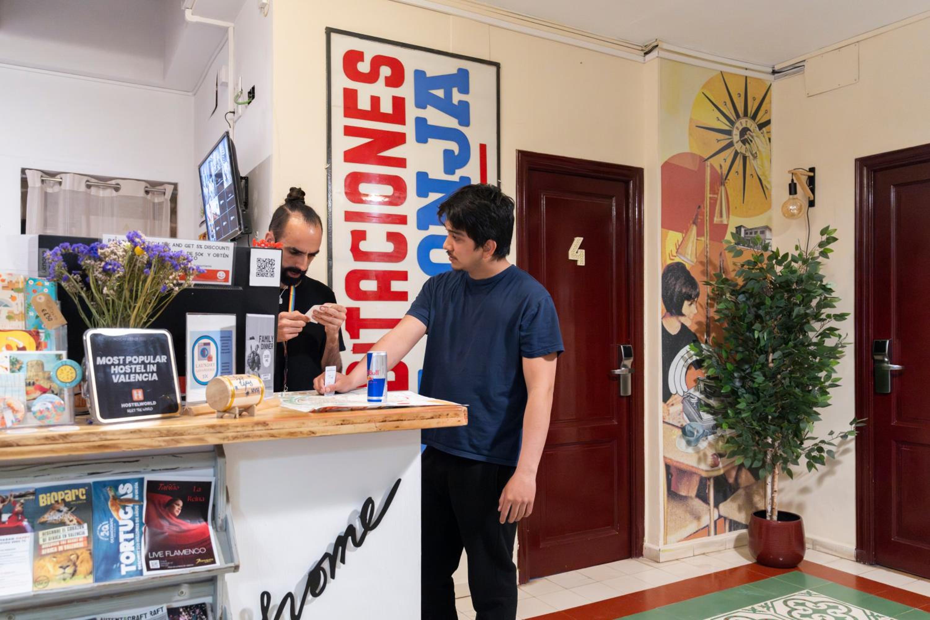 Home Youth Hostel by Feetup Hostels