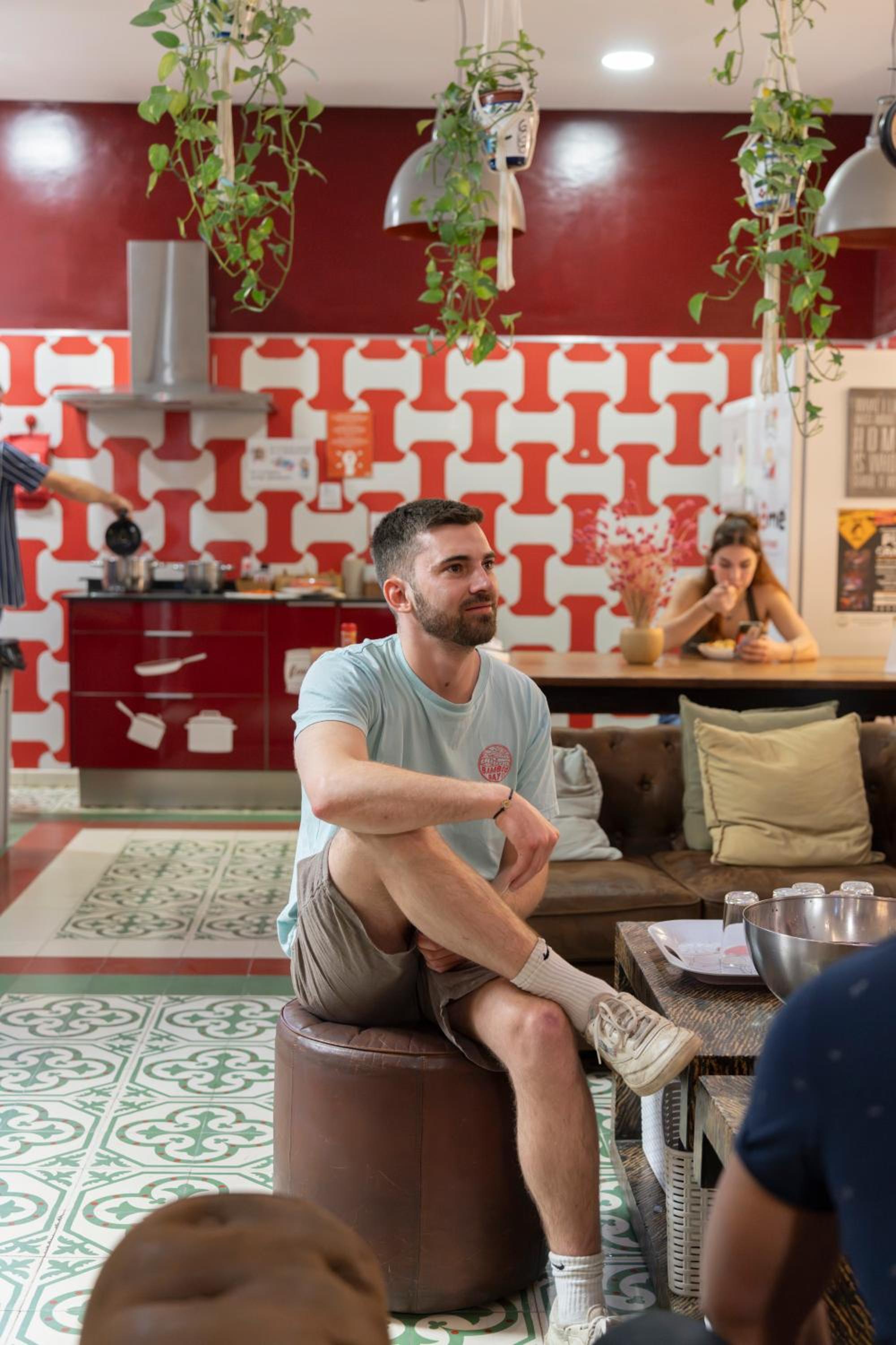 Home Youth Hostel by Feetup Hostels