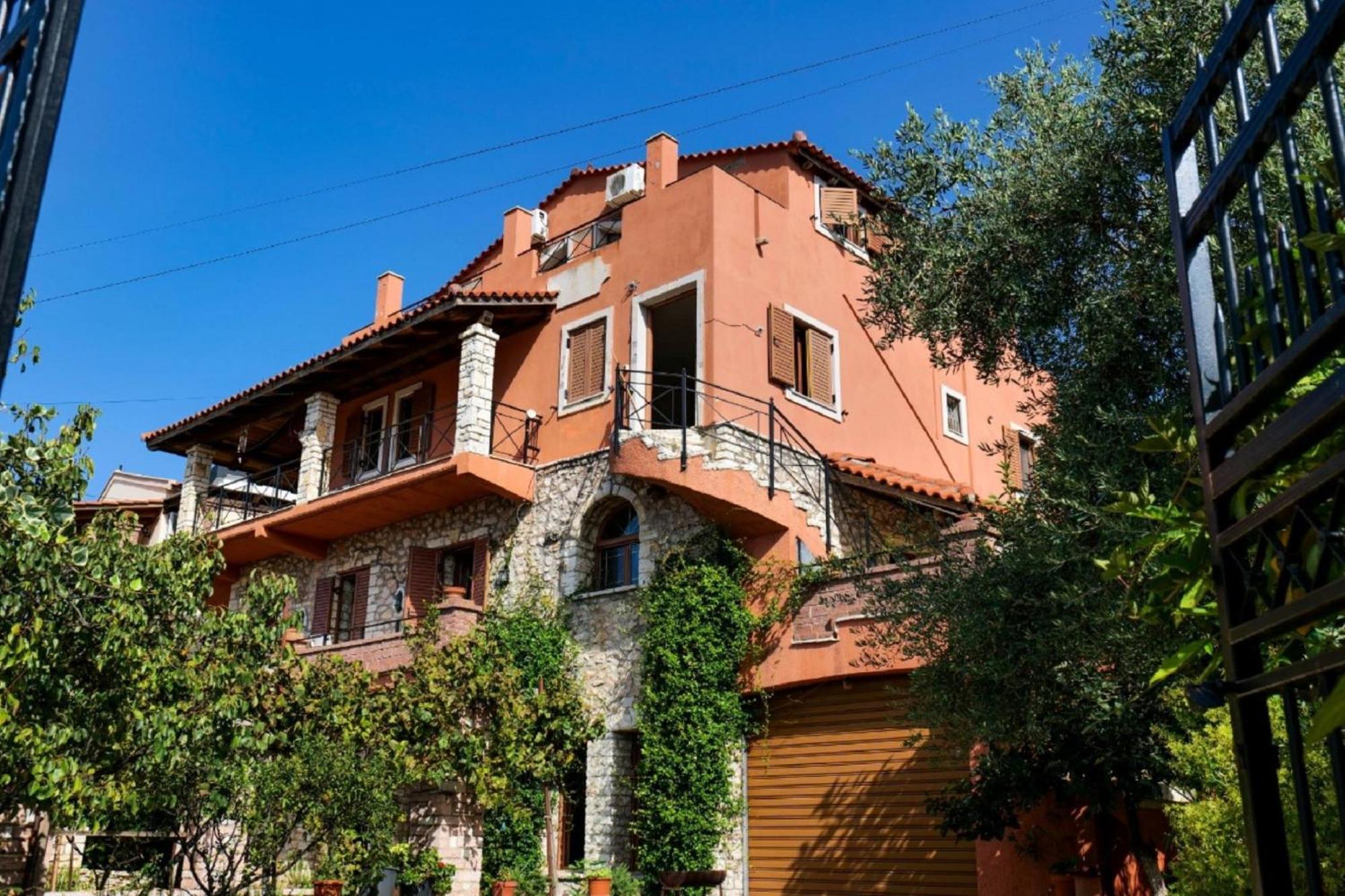 Villa Kolonja